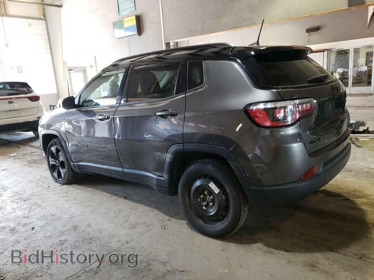 2018 JEEP COMPASS - VIN: 3C4NJDBB2JT453260 - Фото 2