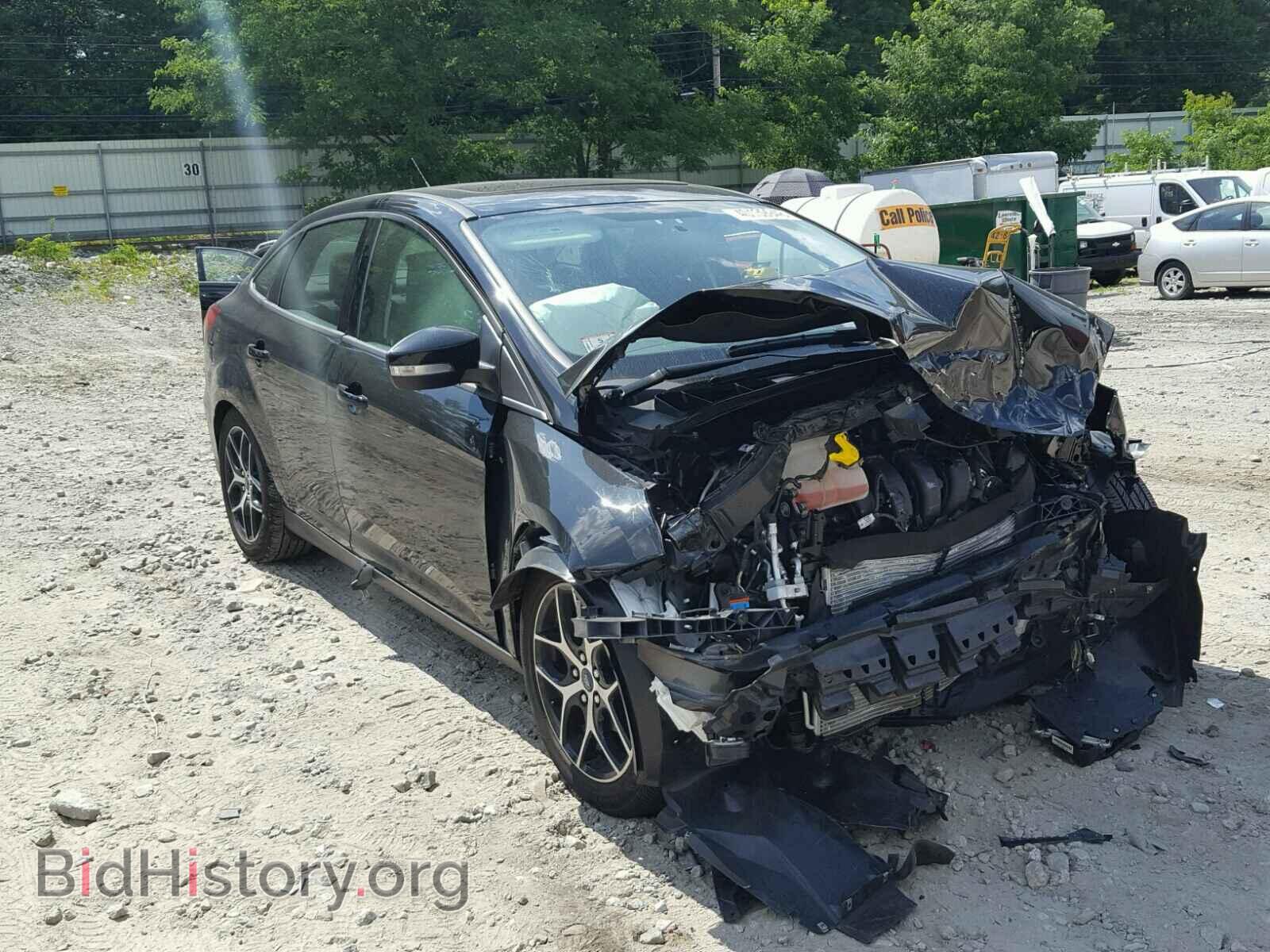 Photo 1FADP3H27HL207585 - FORD FOCUS 2017