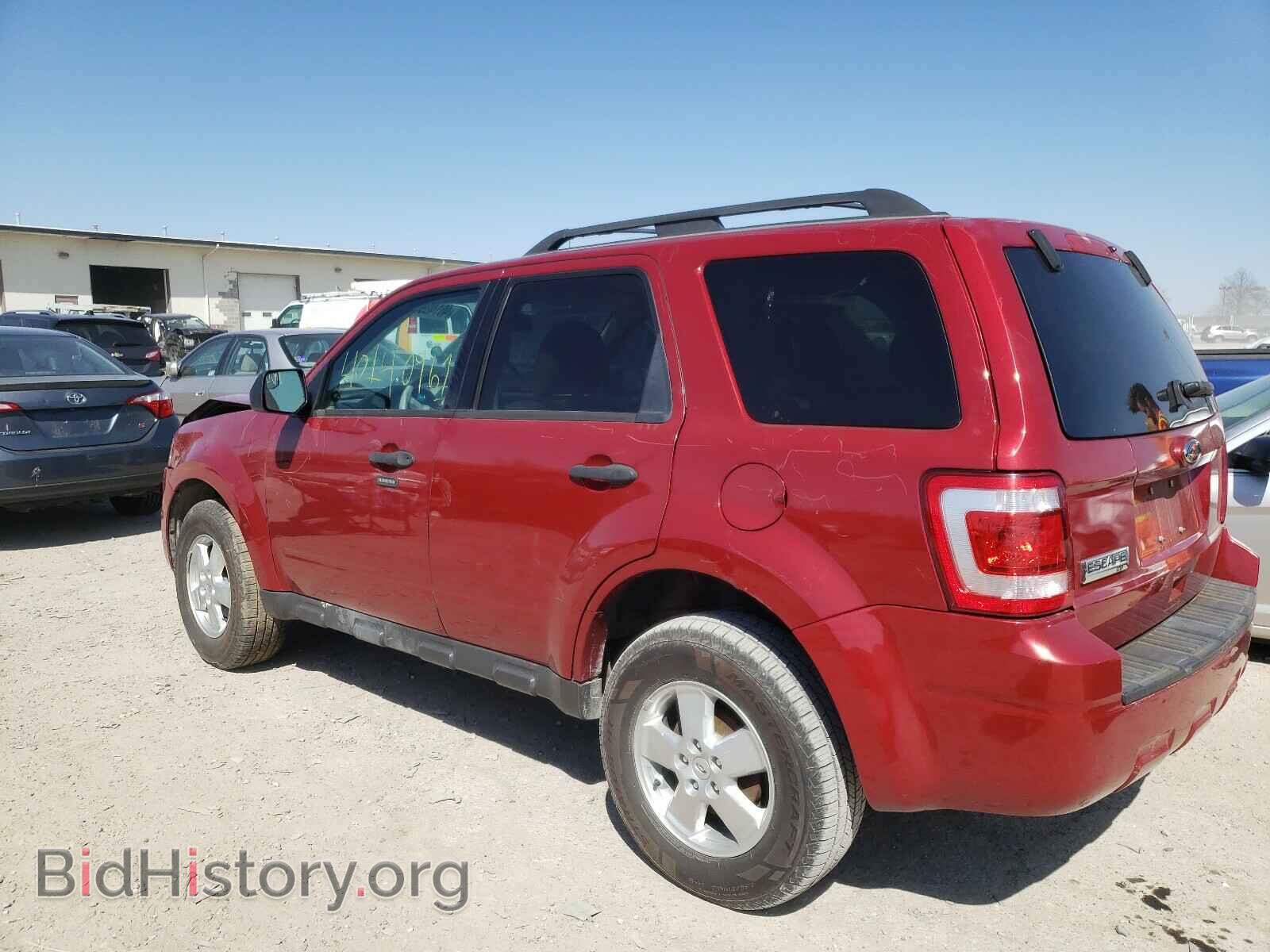 2011 FORD ESCAPE - VIN: 1FMCU9D79BKA05262 - Фото 3