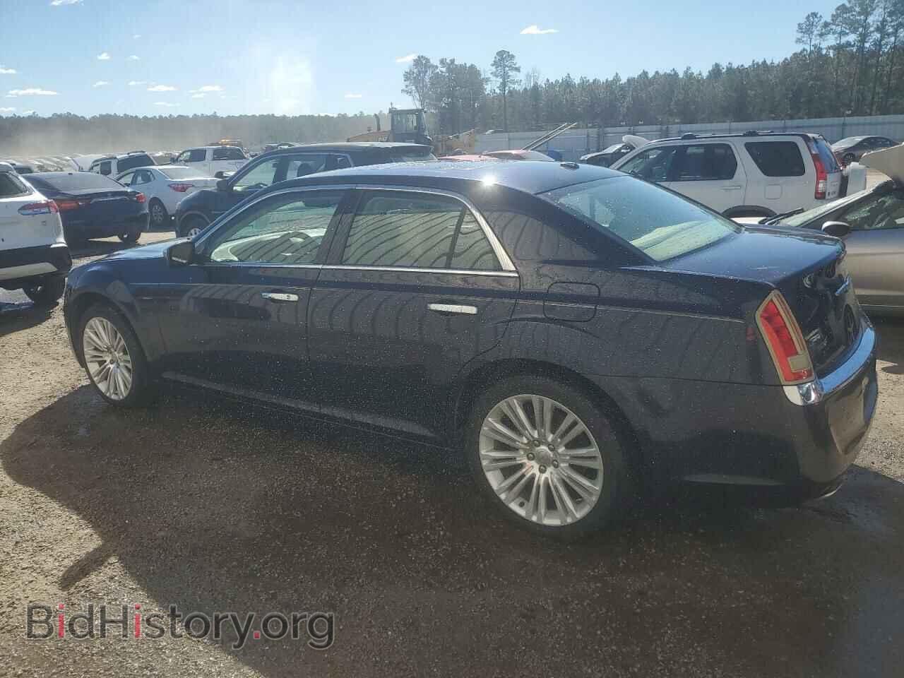 2011 CHRYSLER 300 - VIN: 2C3CA6CT0BH554726 - Photo 2