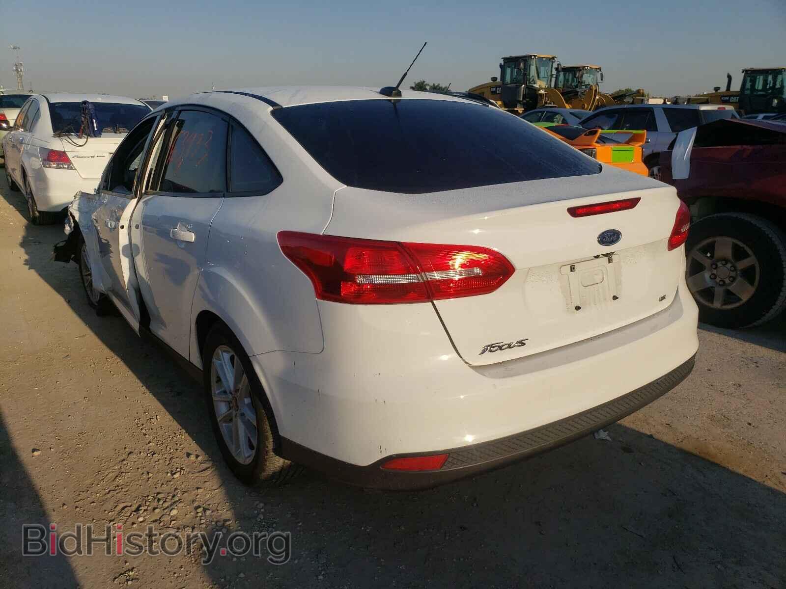 2018 FORD FOCUS - VIN: 1FADP3F25JL324123 - Фото 3