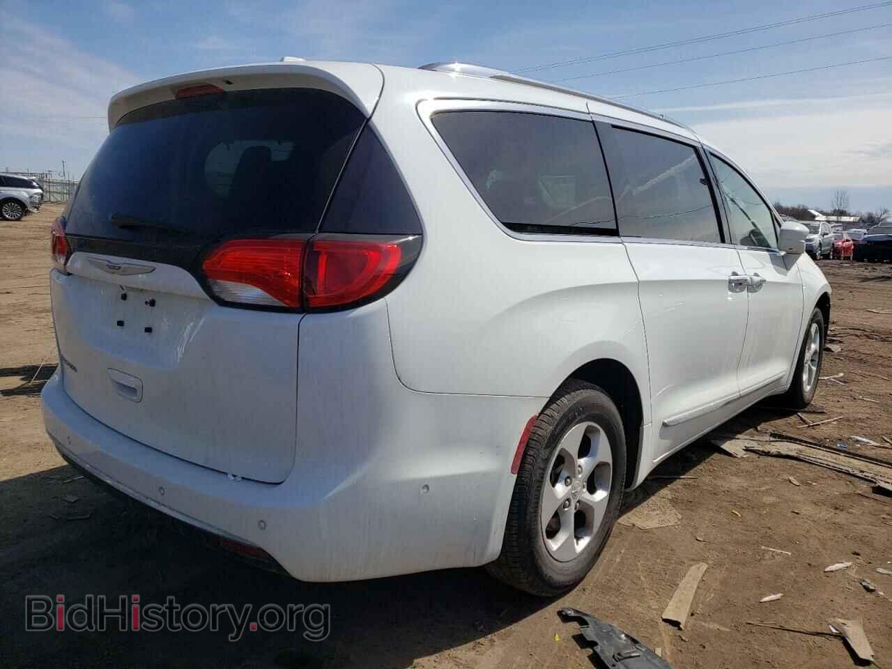 2017 CHRYSLER PACIFICA - VIN: 2C4RC1EG0HR608385 - Photo 4