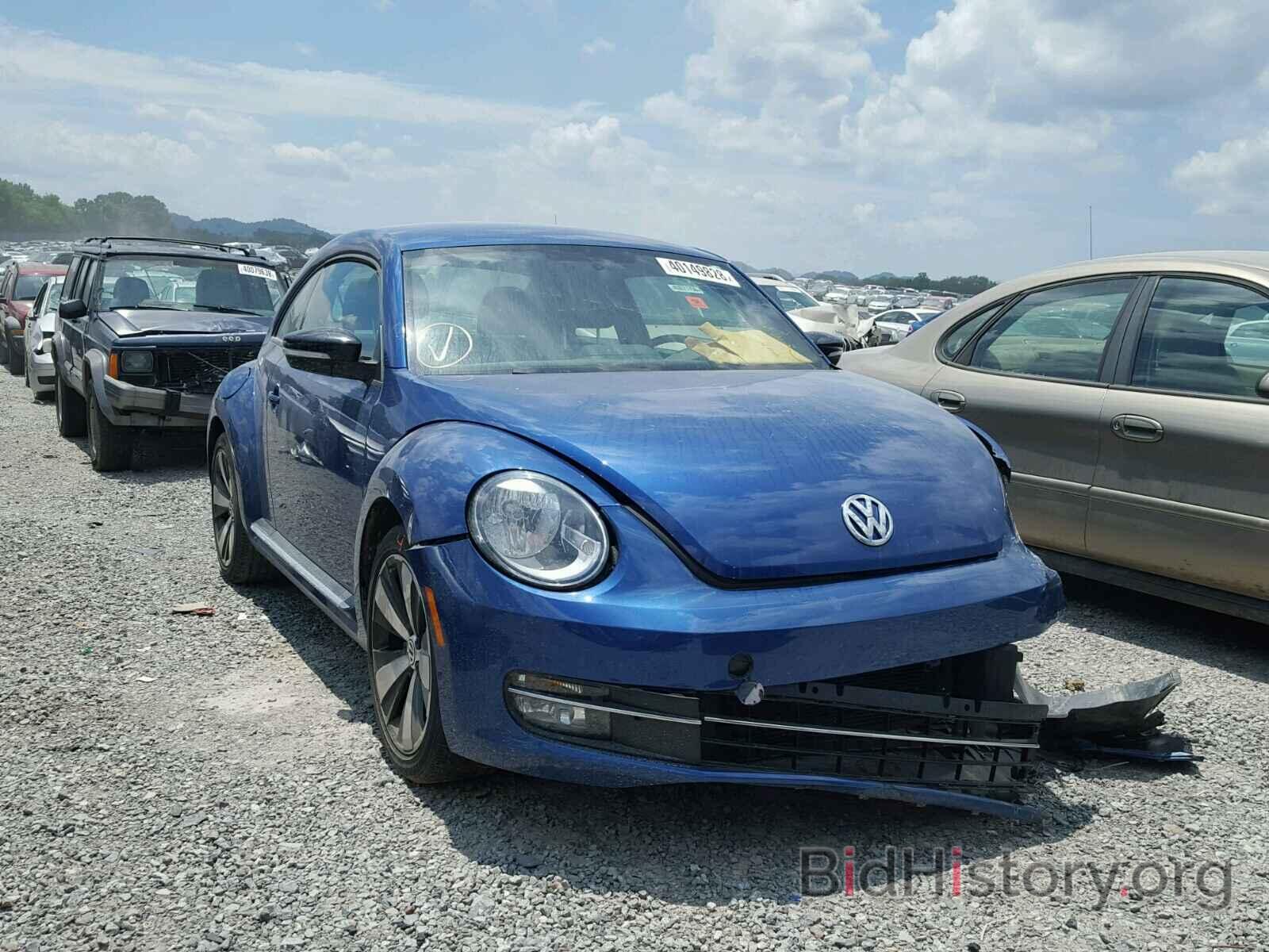 Photo 3VWVA7AT4DM621052 - VOLKSWAGEN BEETLE 2013