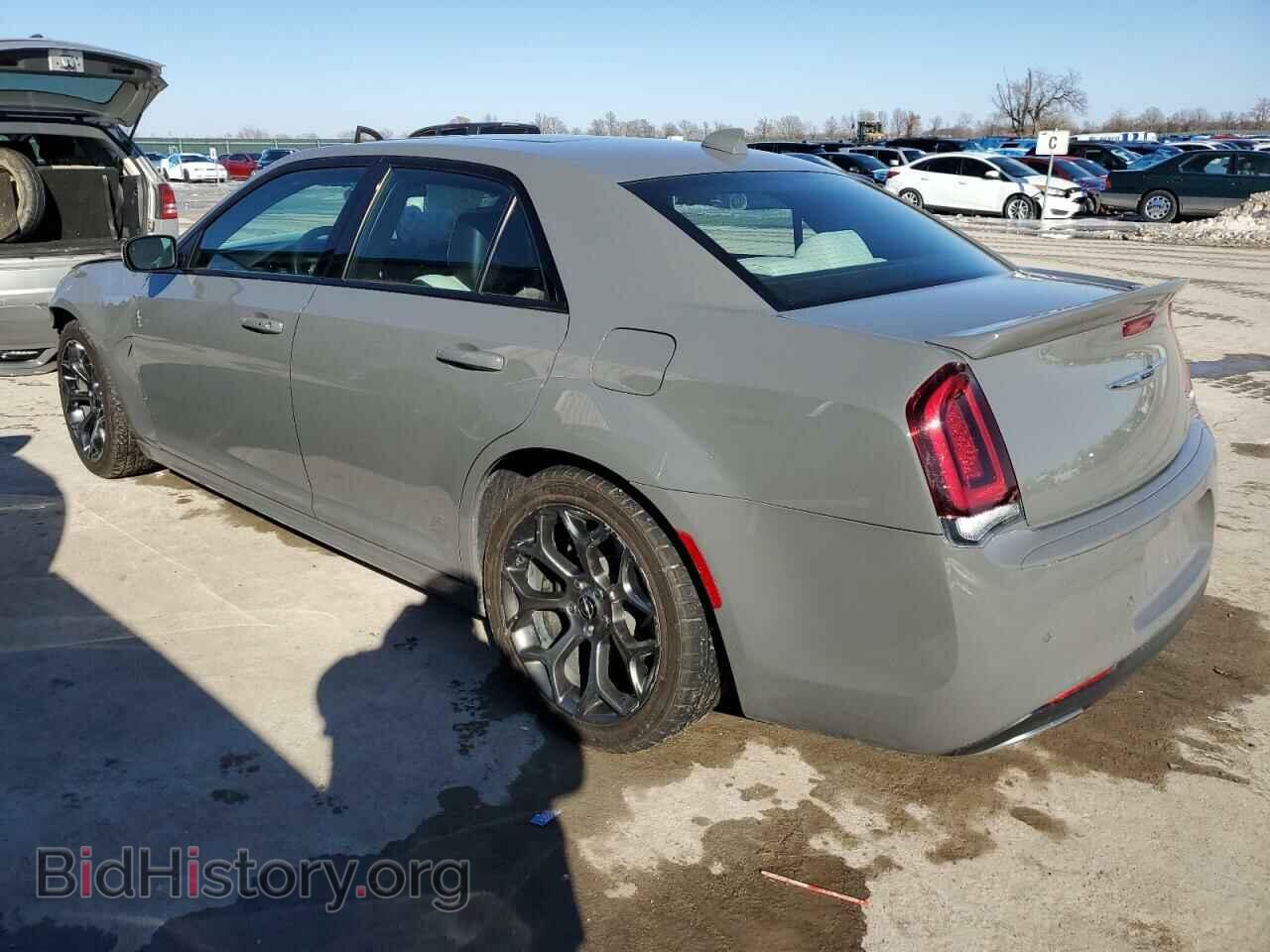 2018 CHRYSLER 300 - VIN: 2C3CCABG0JH120127 - Фото 2