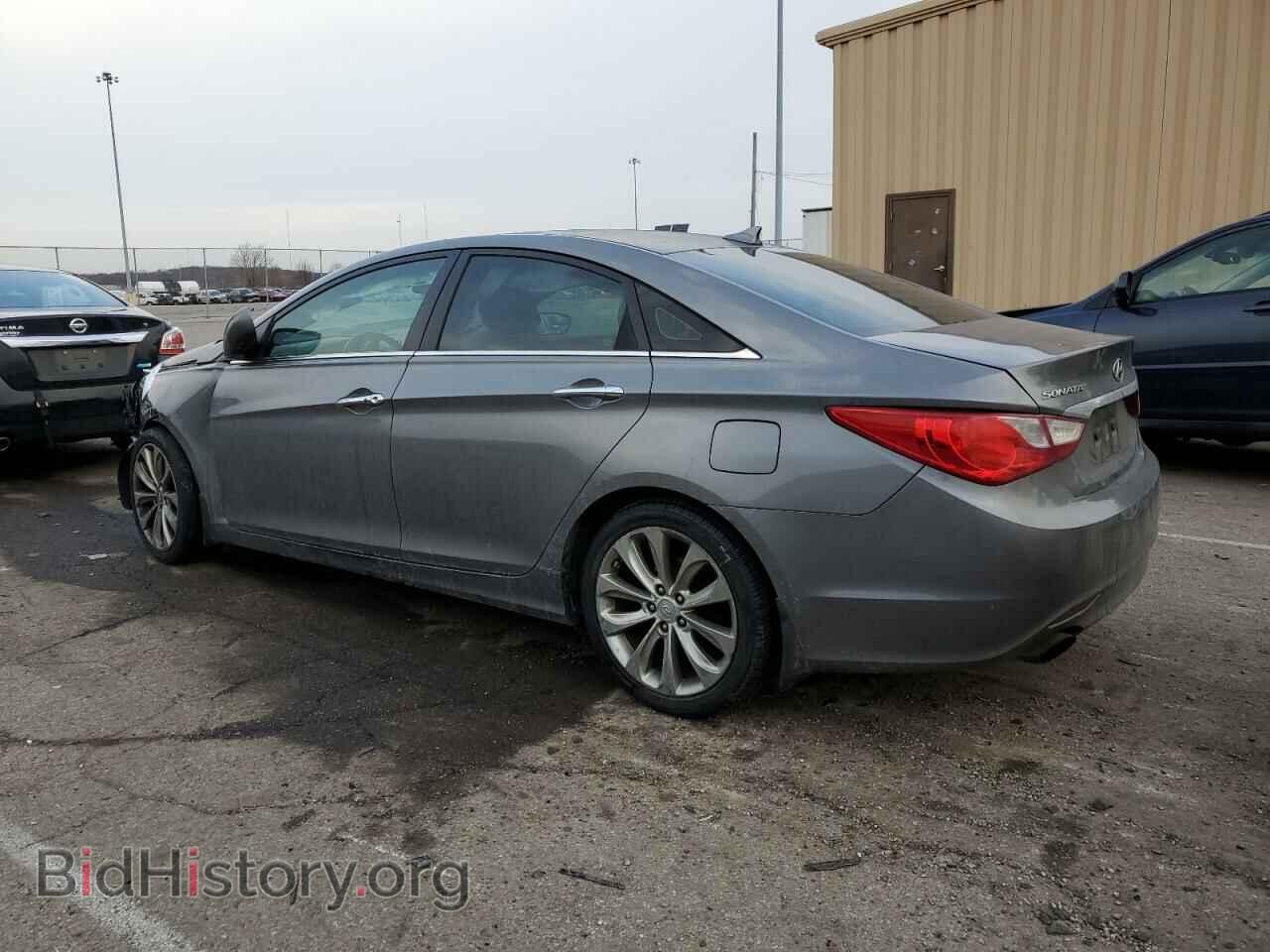2013 HYUNDAI SONATA - VIN: 5NPEC4AC8DH551427 - Фото 2
