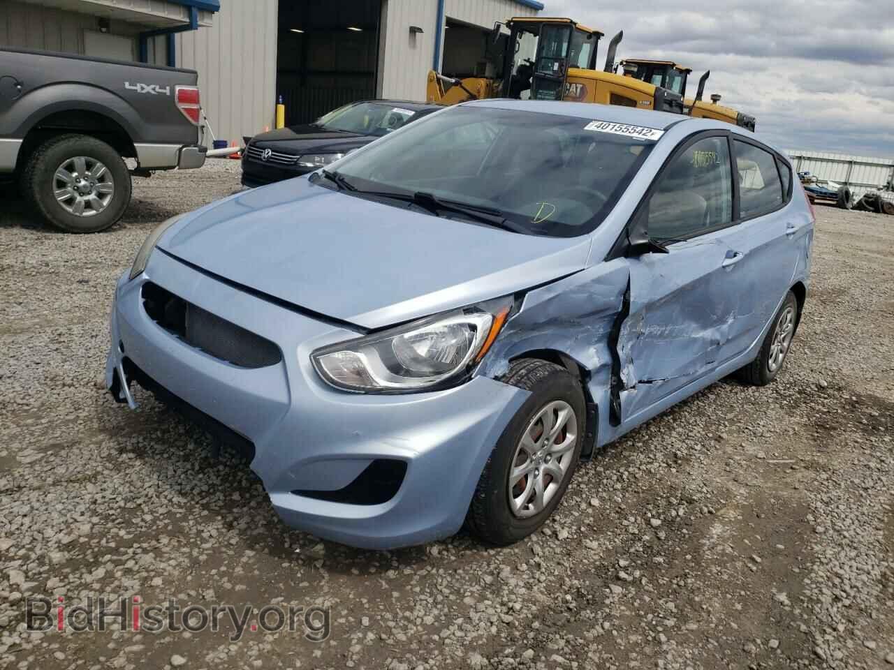 2013 HYUNDAI ACCENT - VIN: KMHCT5AE4DU085267 - Фото 2