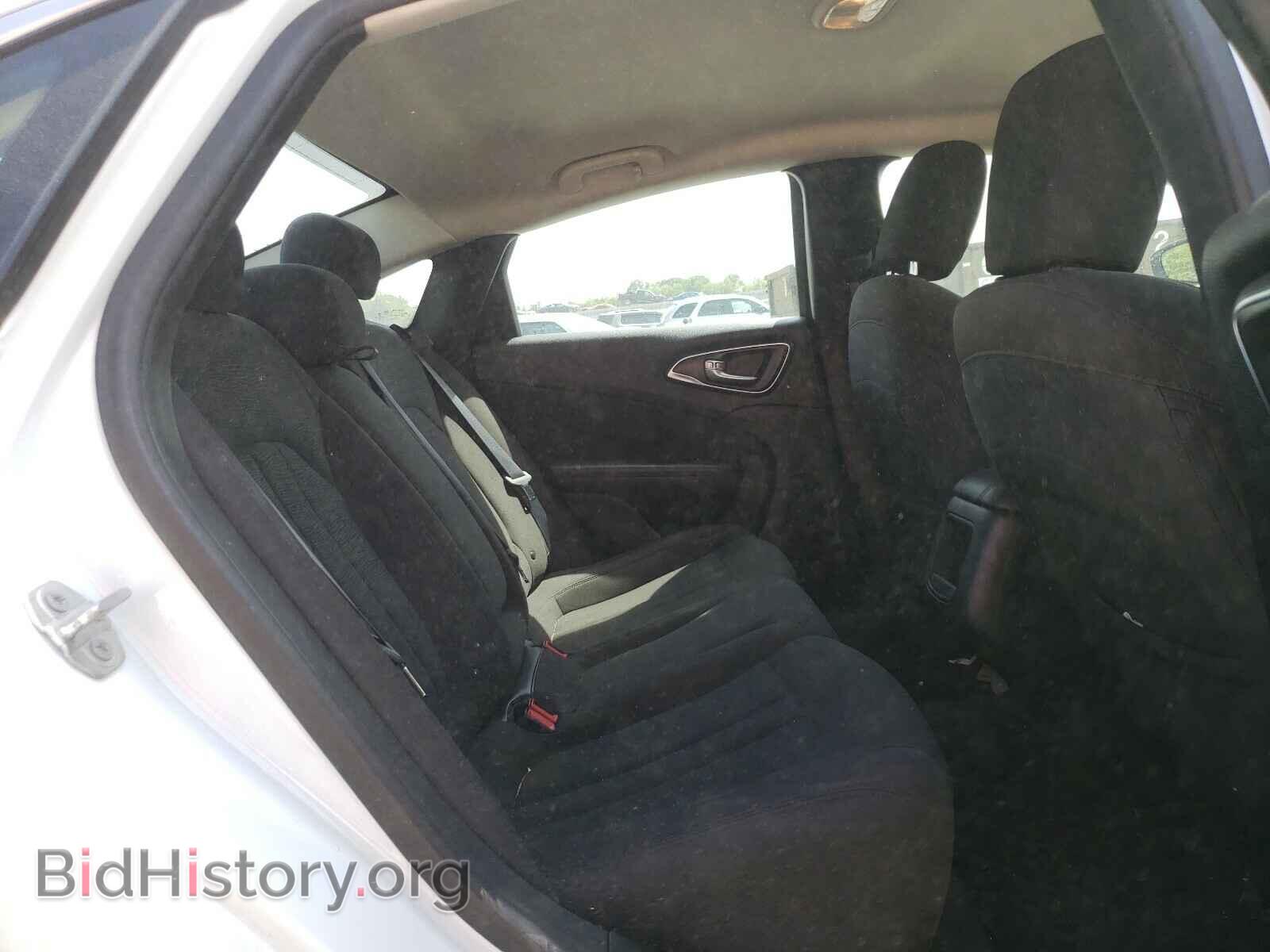 2015 CHRYSLER 200 - VIN: 1C3CCCAB4FN730628 - Photo 6