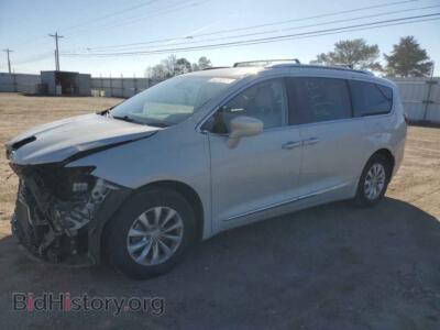 2019 Chrysler PACIFICA Touring L, белый — VIN 2C4RC1BG7KR749871, Copart
