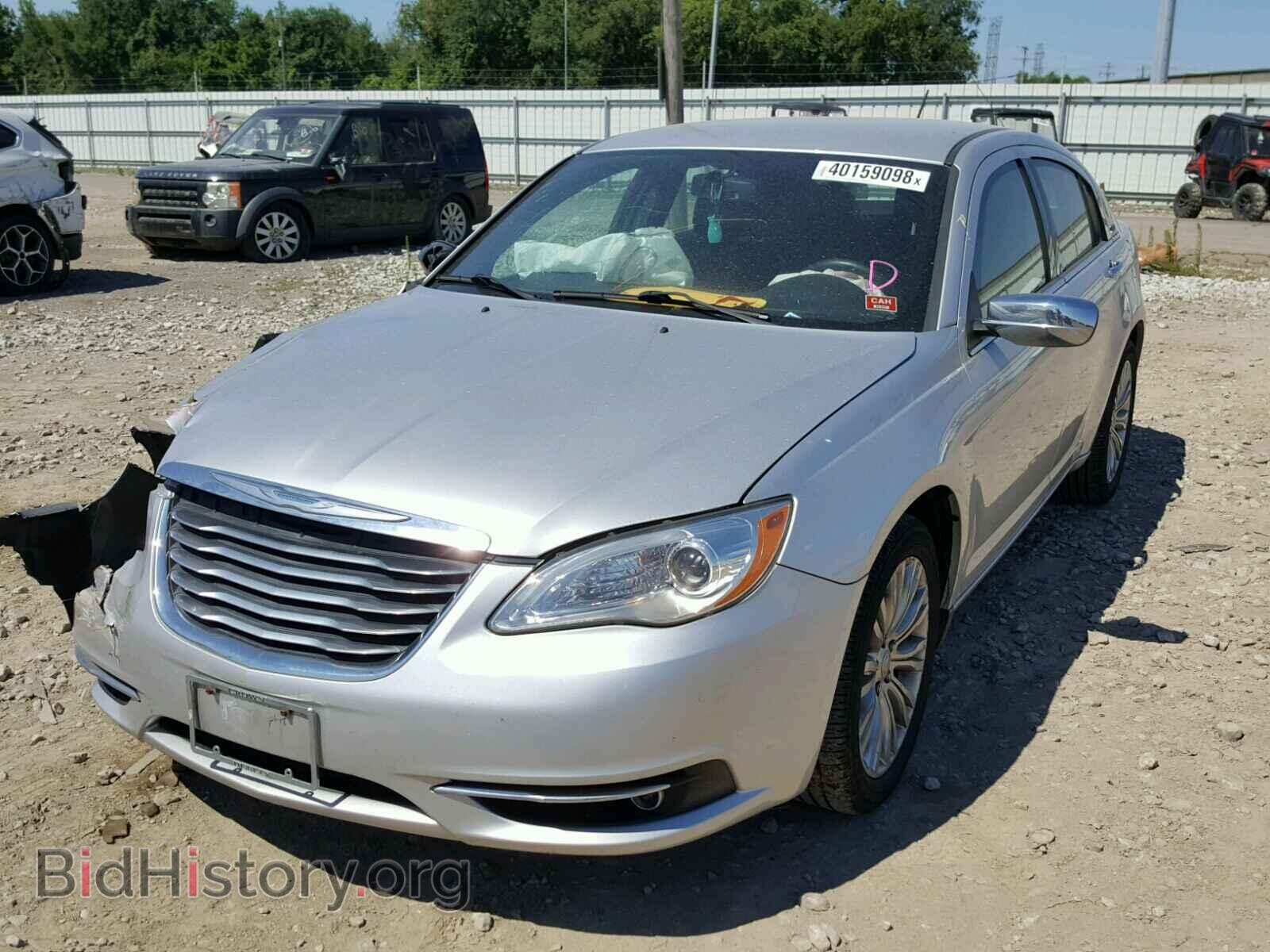 2012 CHRYSLER 200 - VIN: 1C3CCBCB2CN176993 - Фото 2
