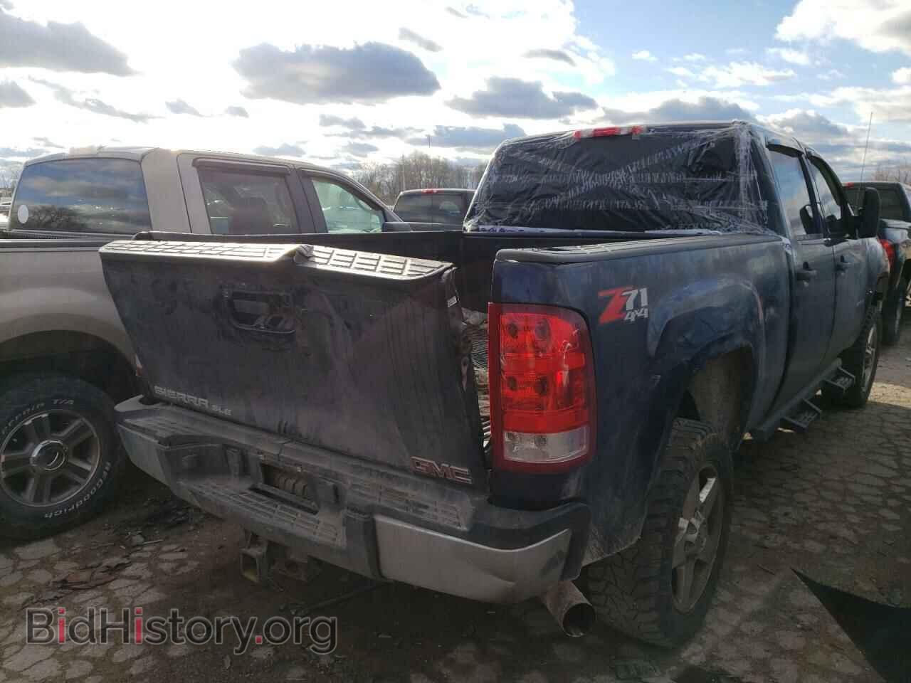 2011 GMC SIERRA - VIN: 1GT120C8XBF121781 - Фото 3
