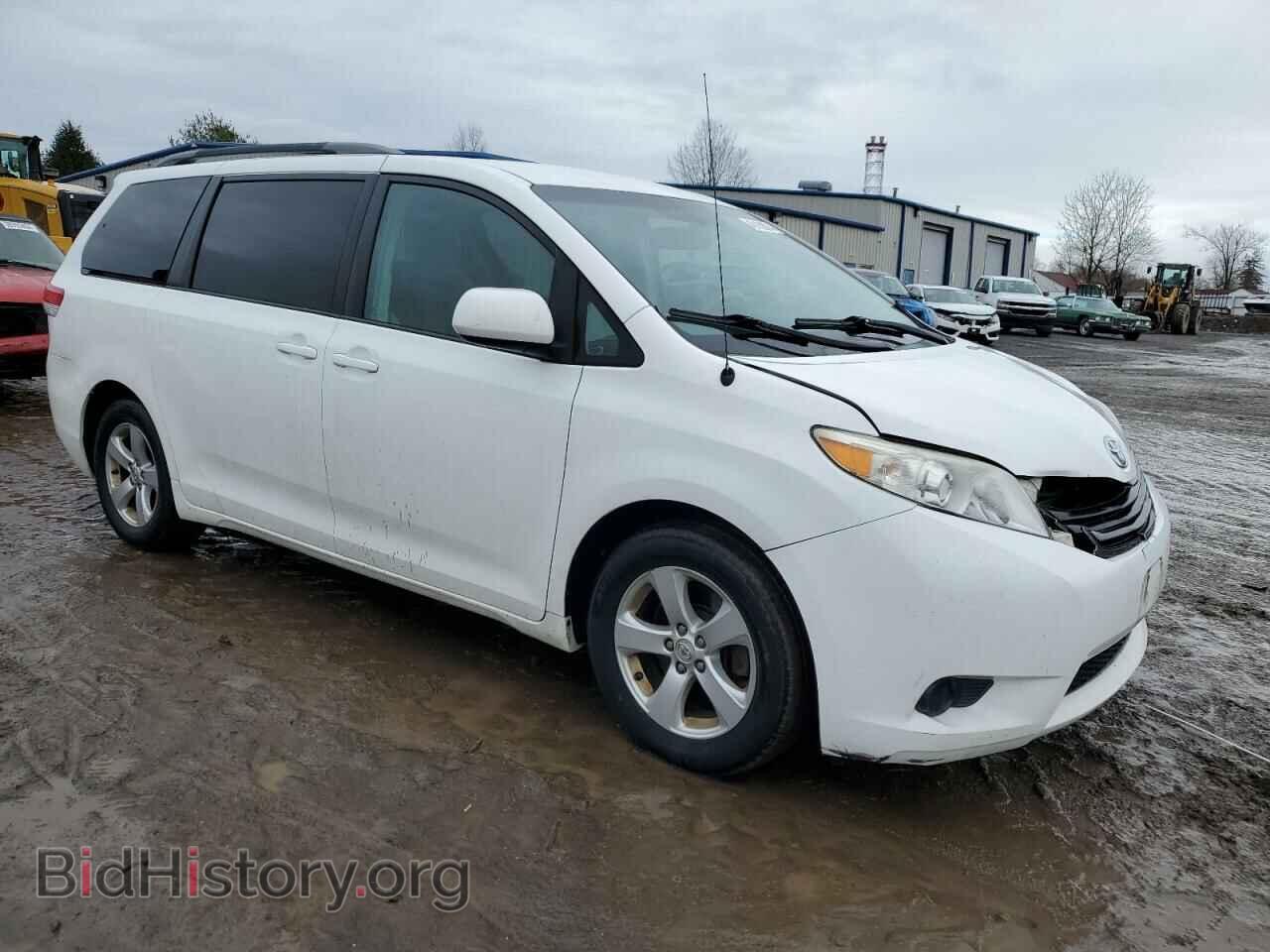 2012 TOYOTA All Models - VIN: 5TDKK3DC2CS274813 - Фото 4