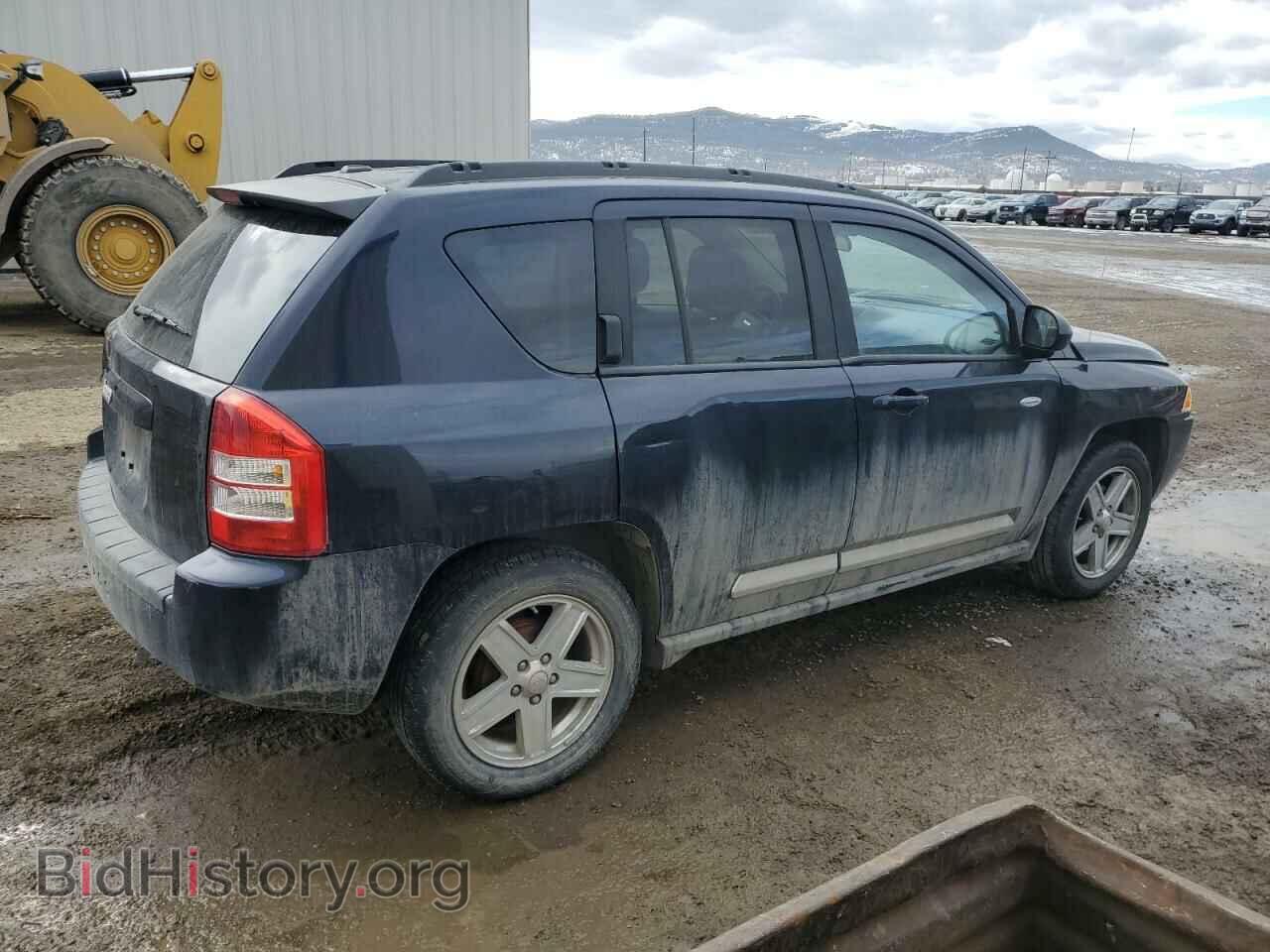 2010 JEEP COMPASS - VIN: 1J4NT1FB7AD671133 - Фото 3