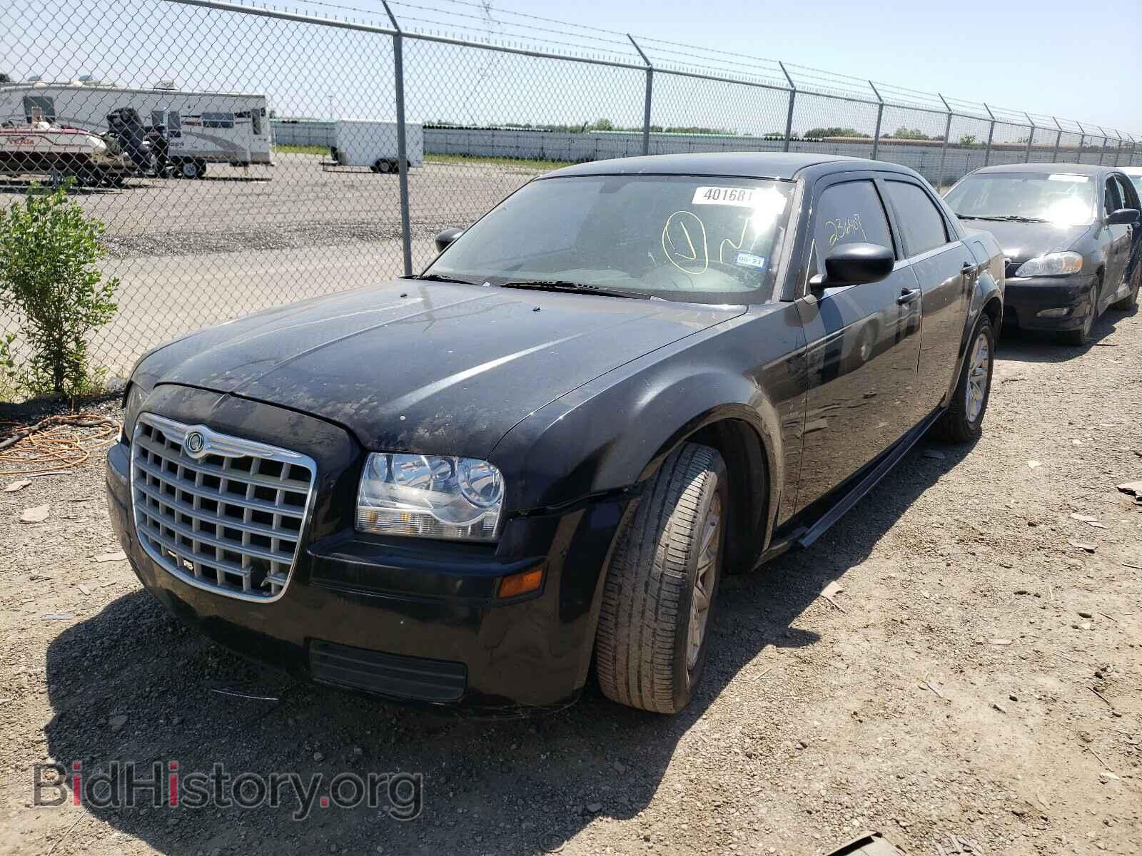 2007 CHRYSLER 300 - VIN: 2C3KA43R37H825628 - Фото 2