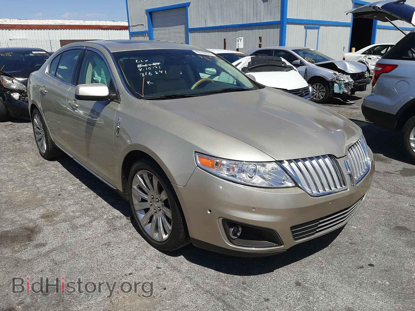 Photo 1LNHL9FT1BG606140 - LINCOLN MKS 2011