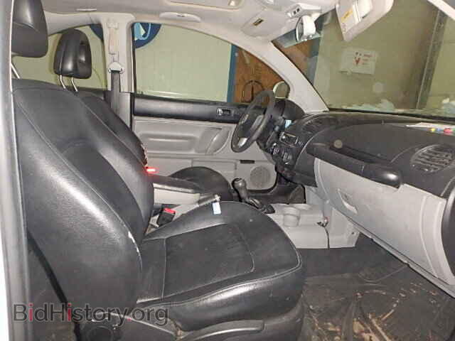2000 VOLKSWAGEN BEETLE - VIN: 3VWCA21C6YM474636 - Фото 5