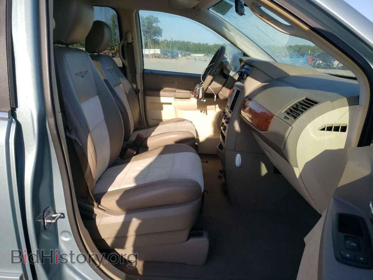2009 CHRYSLER MINIVAN - VIN: 2A8HR44E69R513321 - Фото 5