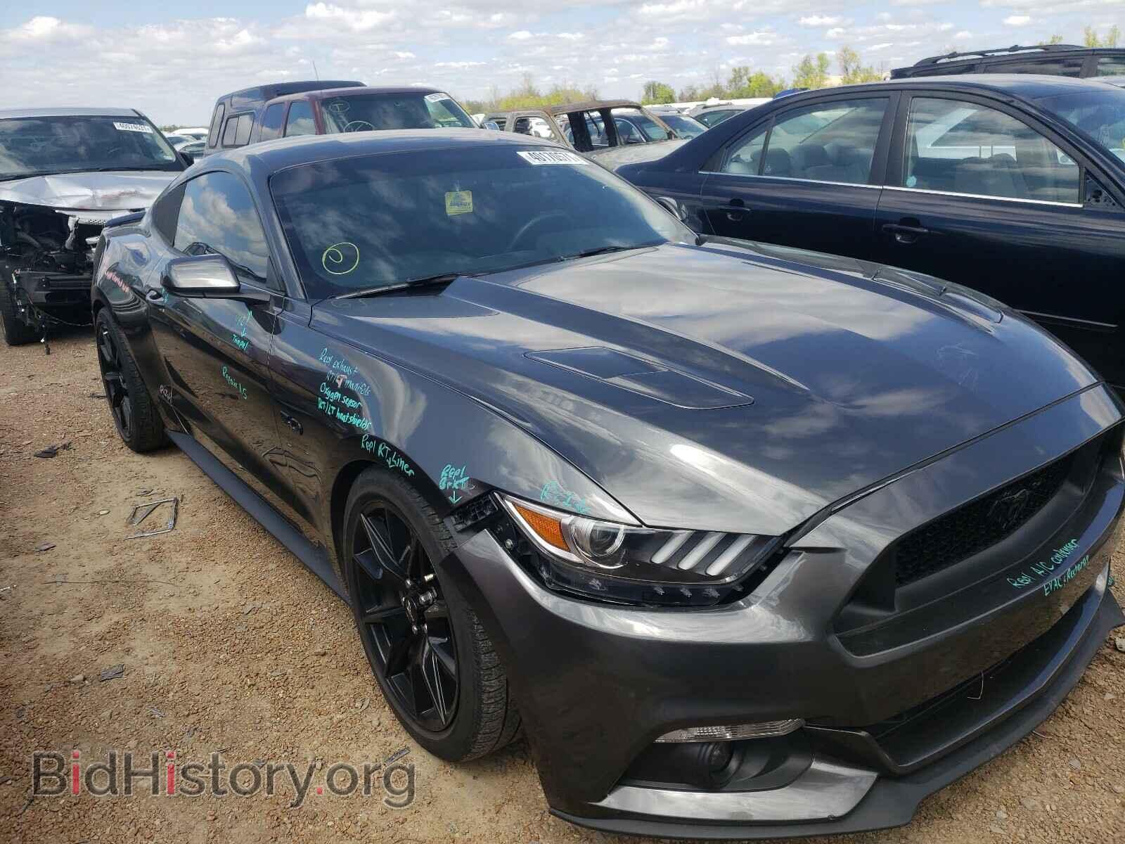 Photo 1FA6P8CF6H5305060 - FORD MUSTANG 2017