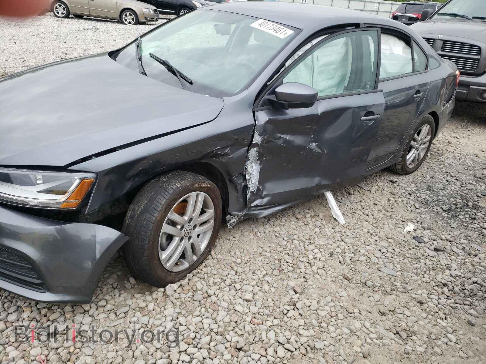 2018 VOLKSWAGEN JETTA - VIN: 3VW2B7AJ2JM235983 - Фото 9