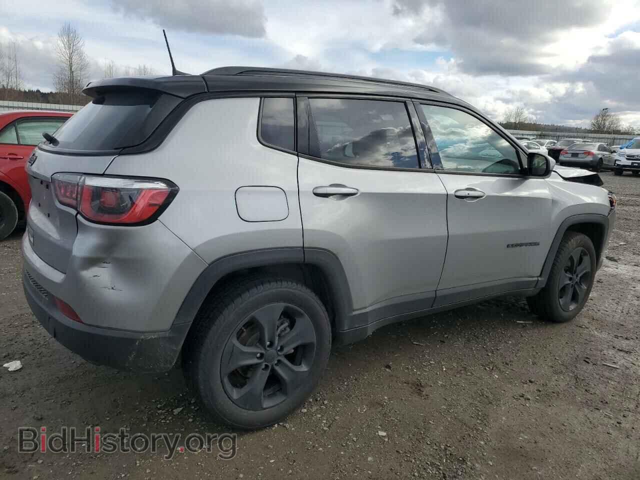 2018 JEEP COMPASS - VIN: 3C4NJDBBXJT396113 - Фото 3