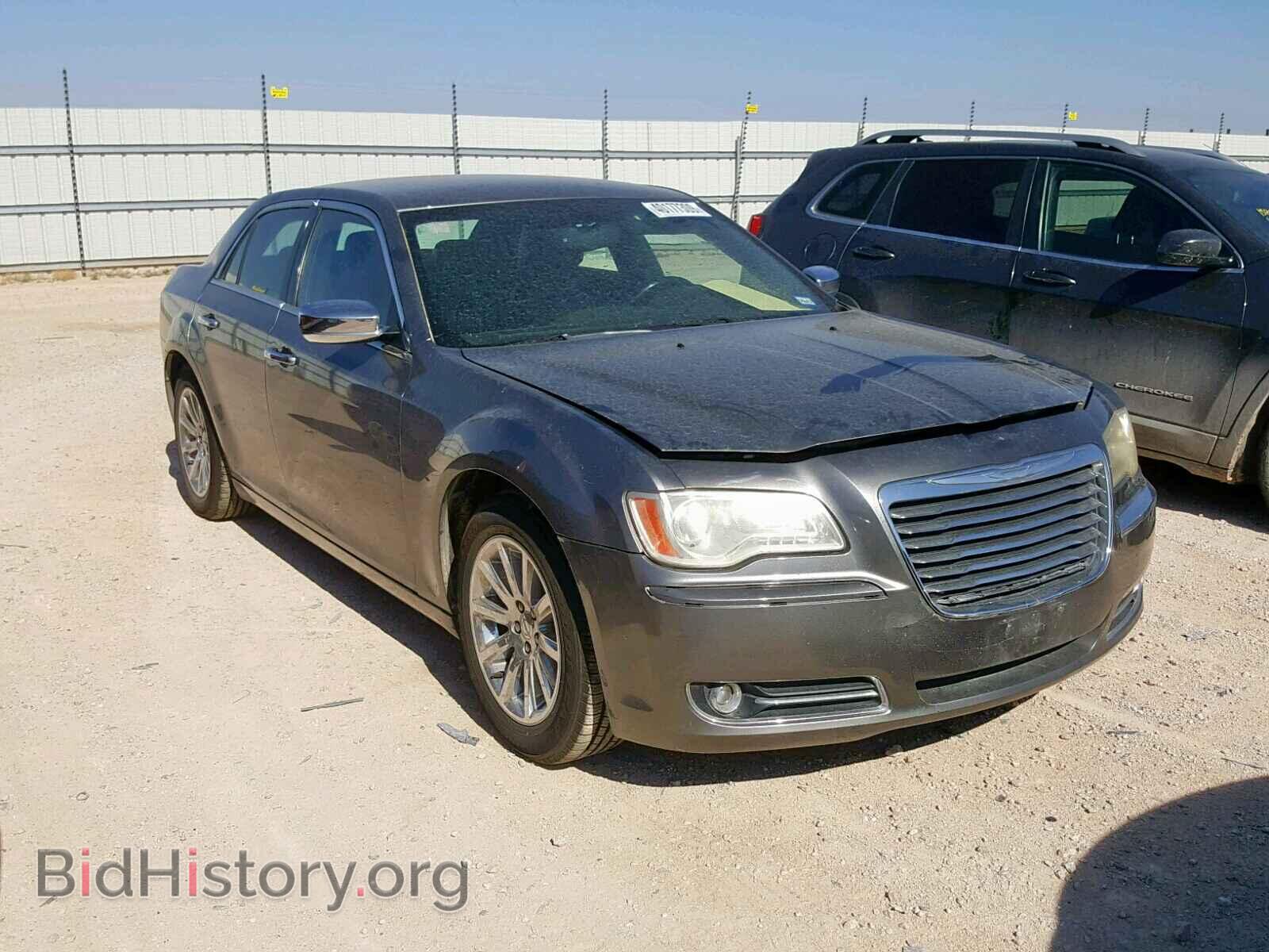 Фотография 2C3CCACG9CH205856 - CHRYSLER 300 2012