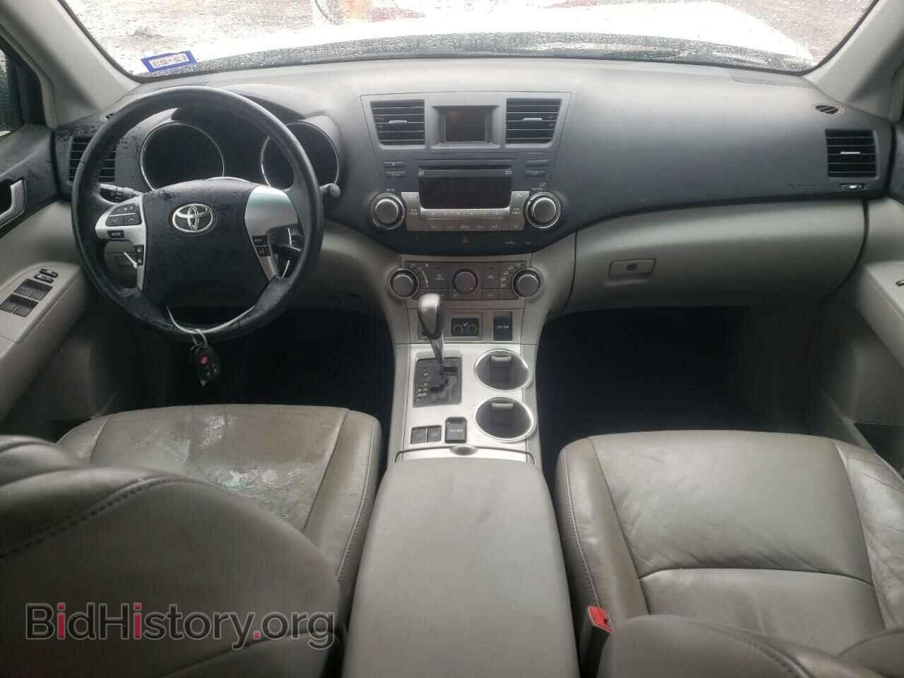 2012 TOYOTA HIGHLANDER - VIN: 5TDZK3EH7CS076897 - Фото 8
