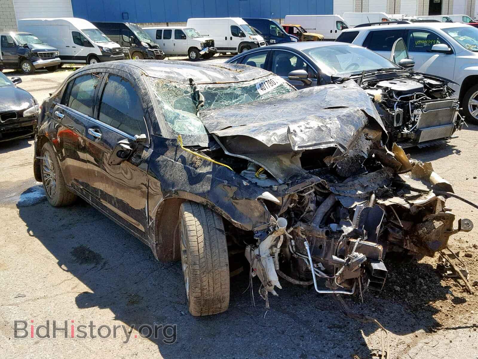Photo 1C3BC2FB8BN600716 - CHRYSLER 200 2011