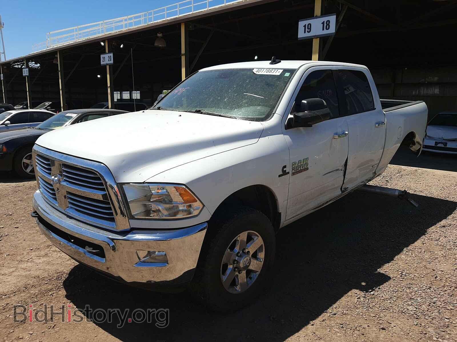 2015 RAM 2500 - VIN: 3C6UR5DL9FG538975 - Photo 2
