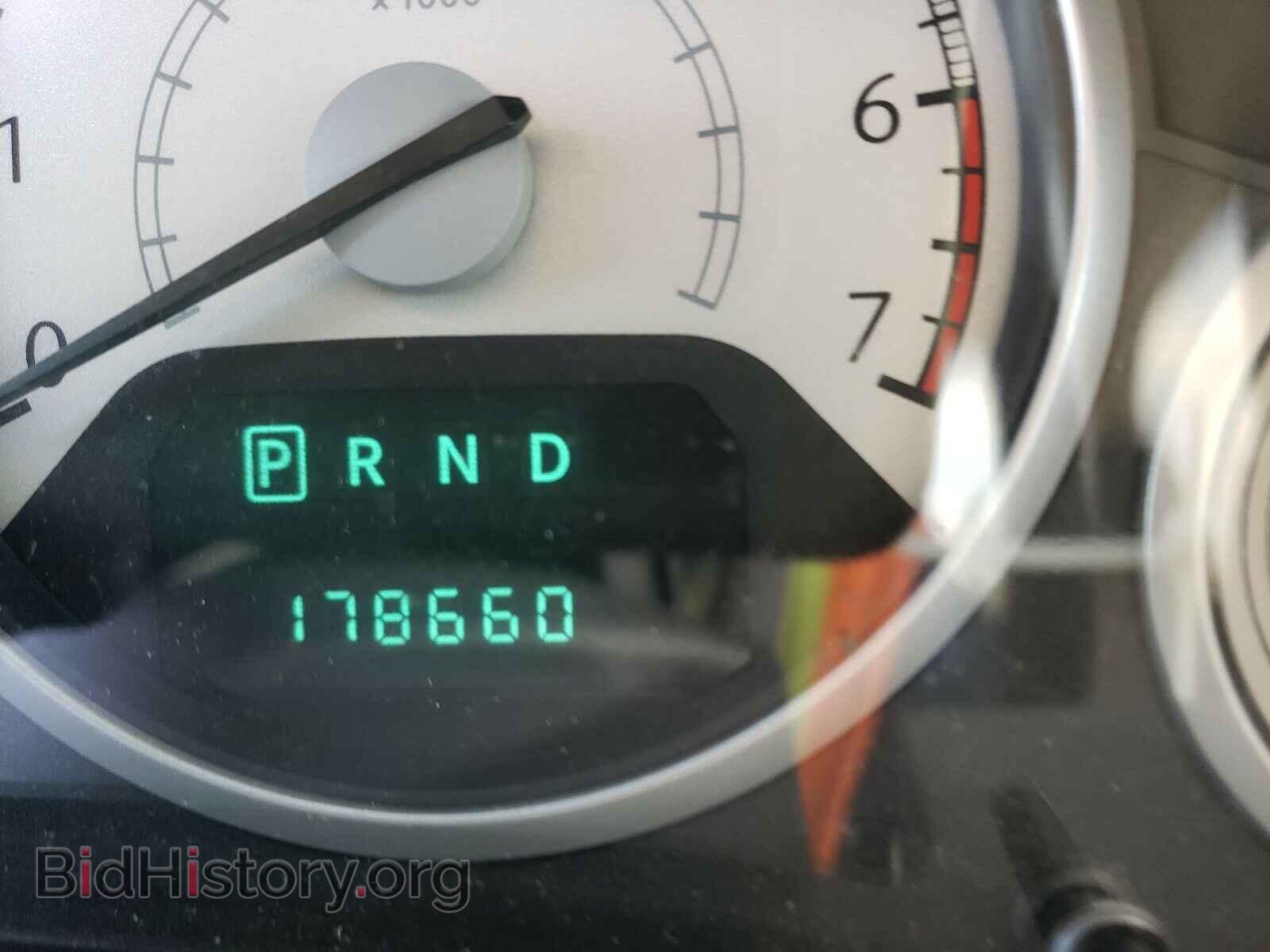 2010 CHRYSLER MINIVAN - VIN: 2A4RR8DX7AR496208 - Фото 8