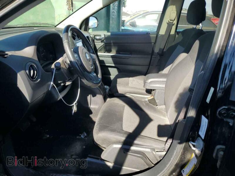 2012 Jeep COMPASS (VIN 1C4NJCEA1CD554277) — photo 7 of 12