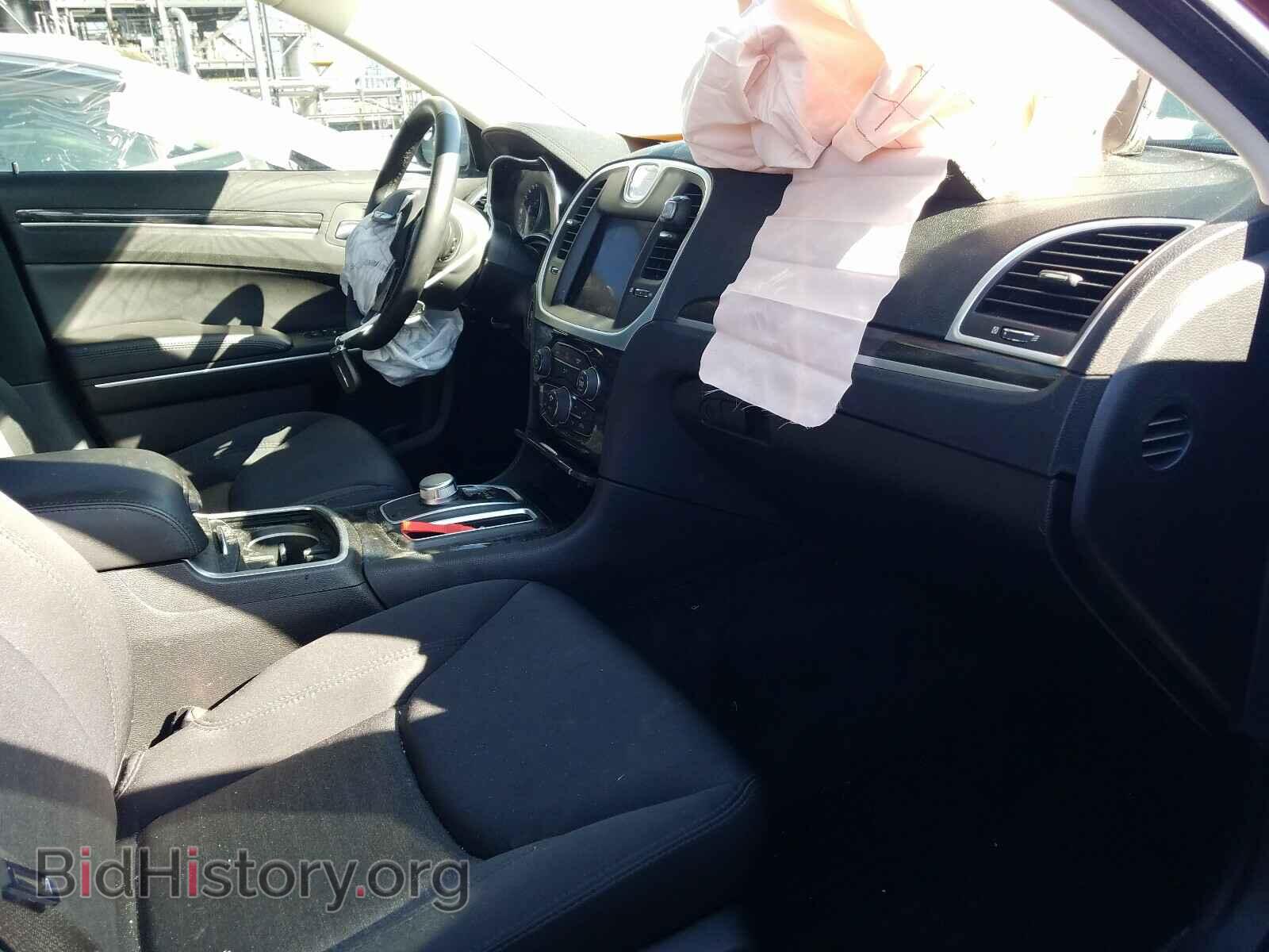 2019 CHRYSLER 300 - VIN: 2C3CCARG4KH501244 - Фото 5