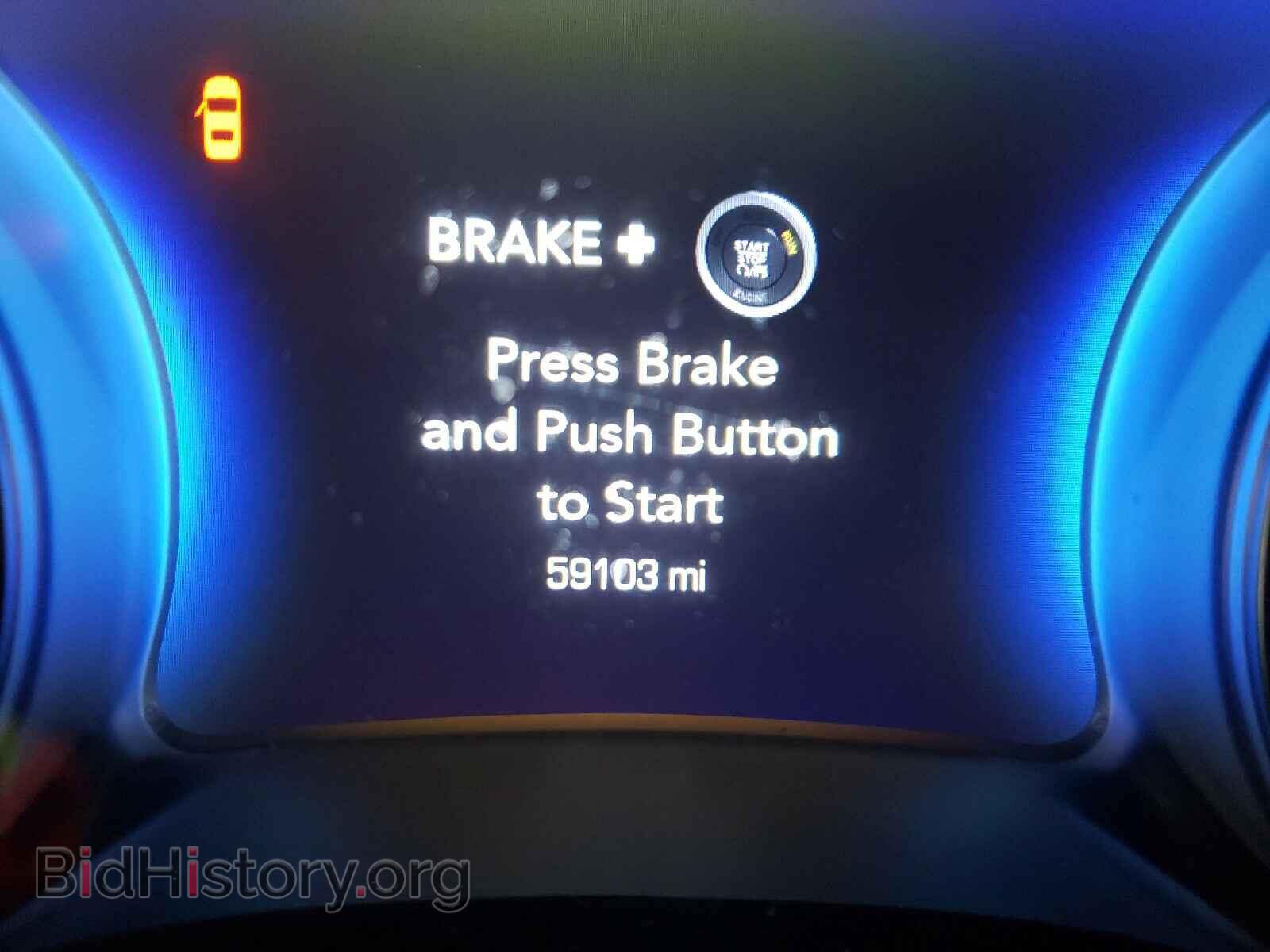 2019 CHRYSLER 300 - VIN: 2C3CCARG4KH501244 - Фото 8