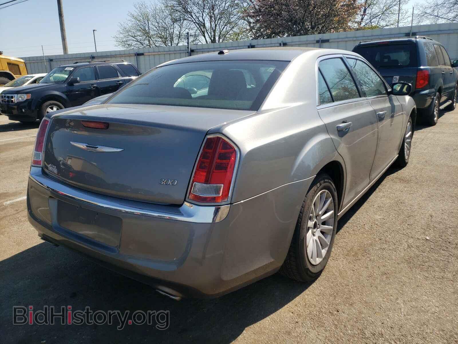 2012 CHRYSLER 300 - VIN: 2C3CCAAG7CH104706 - Photo 4