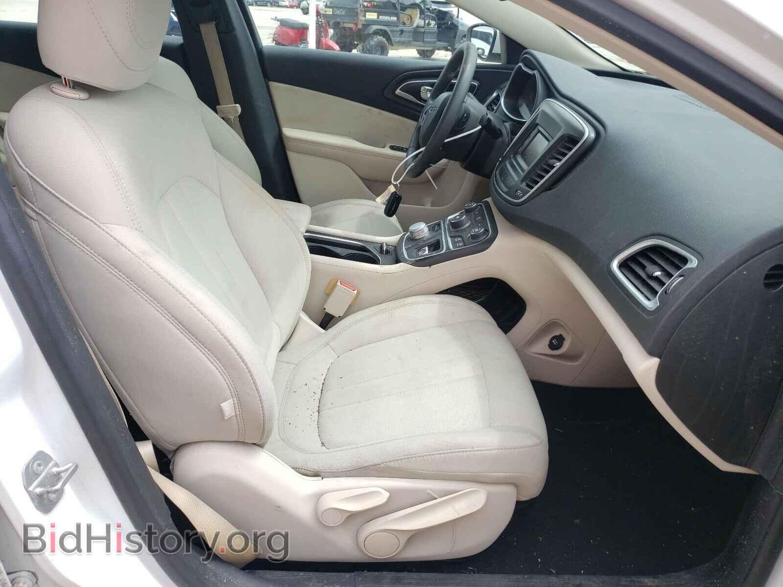 2016 CHRYSLER 200 - VIN: 1C3CCCAB0GN112305 - Фото 5