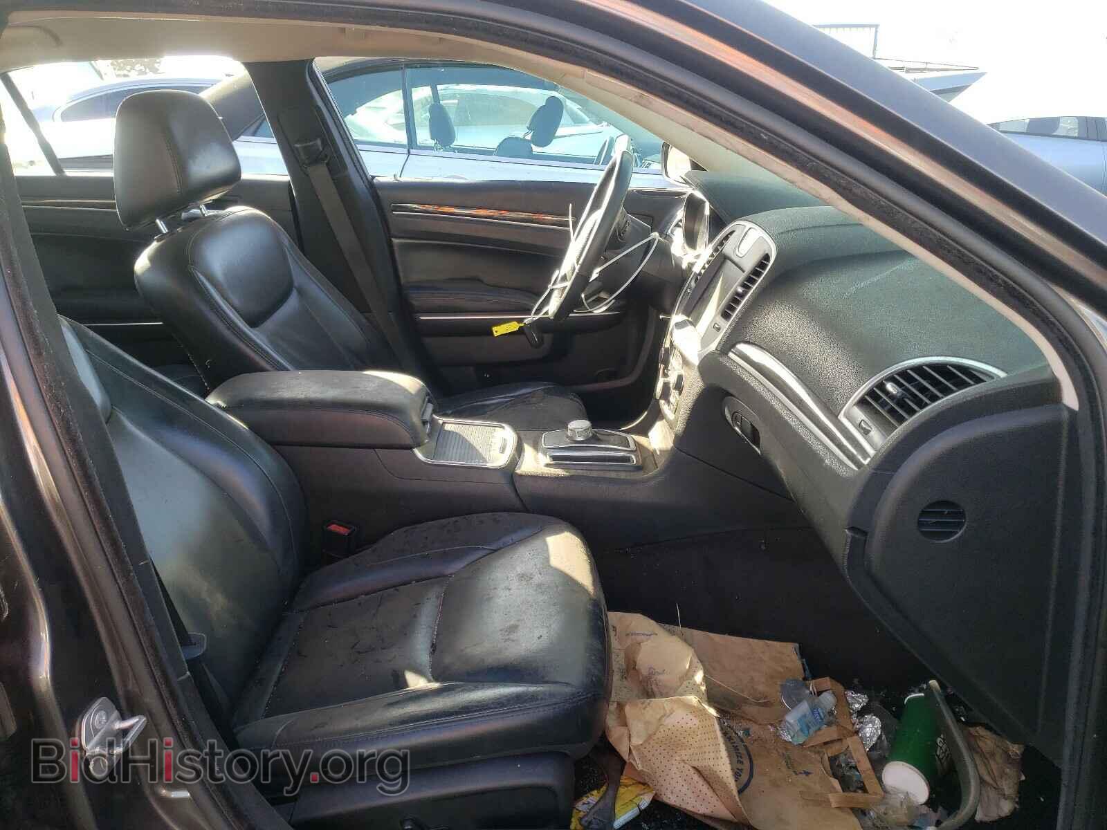 2016 CHRYSLER 300 - VIN: 2C3CCAAG0GH243730 - Фото 5