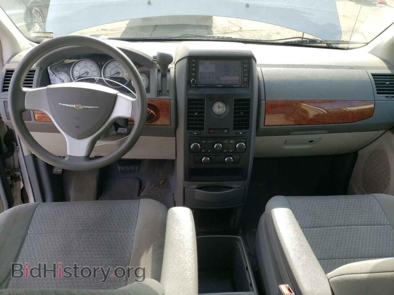 2008 CHRYSLER MINIVAN - VIN: 2A8HR44H68R799499 - Фото 8