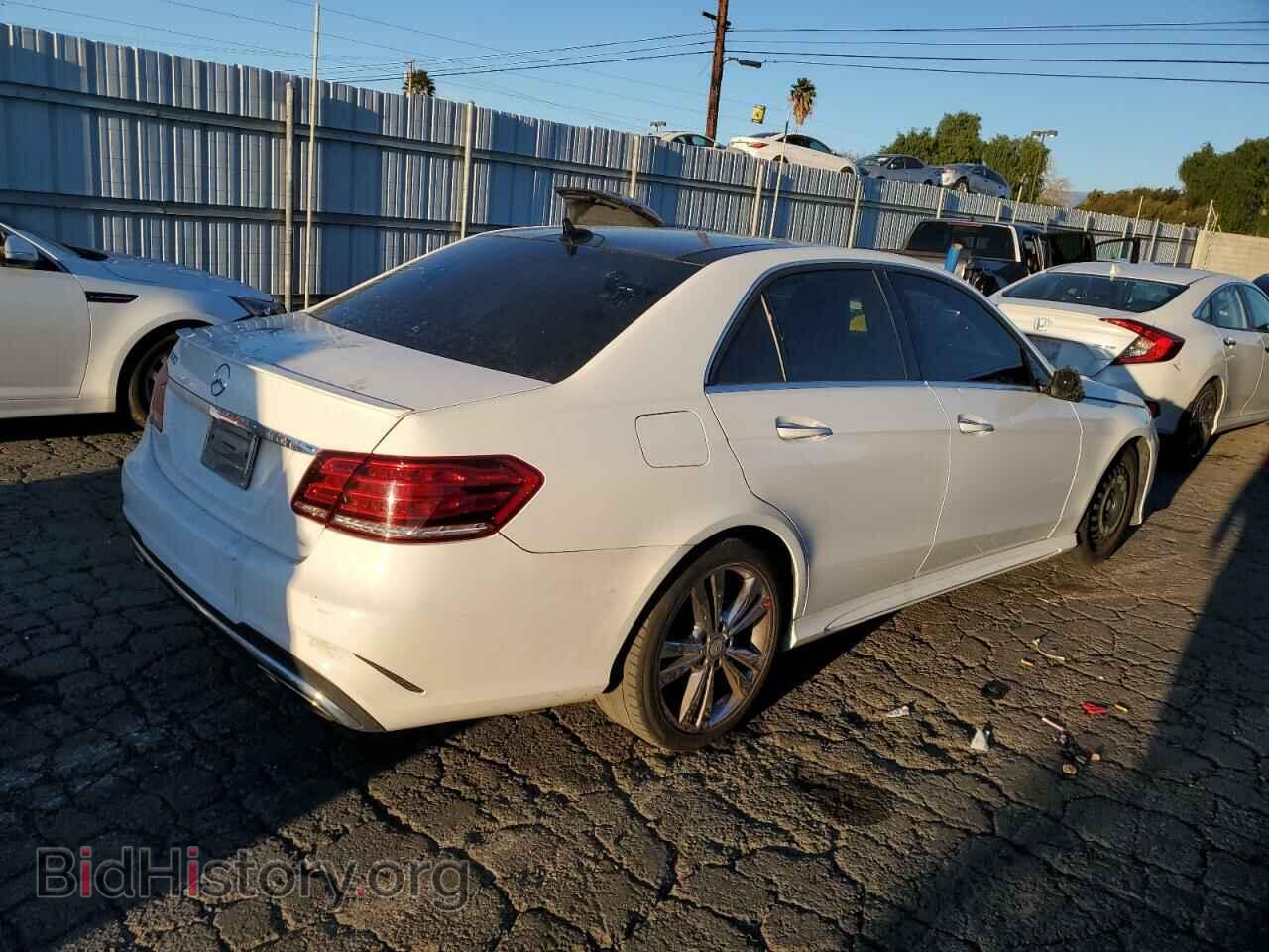 2014 MERCEDES-BENZ E-CLASS - VIN: WDDHF5KB8EB070747 - Фото 3