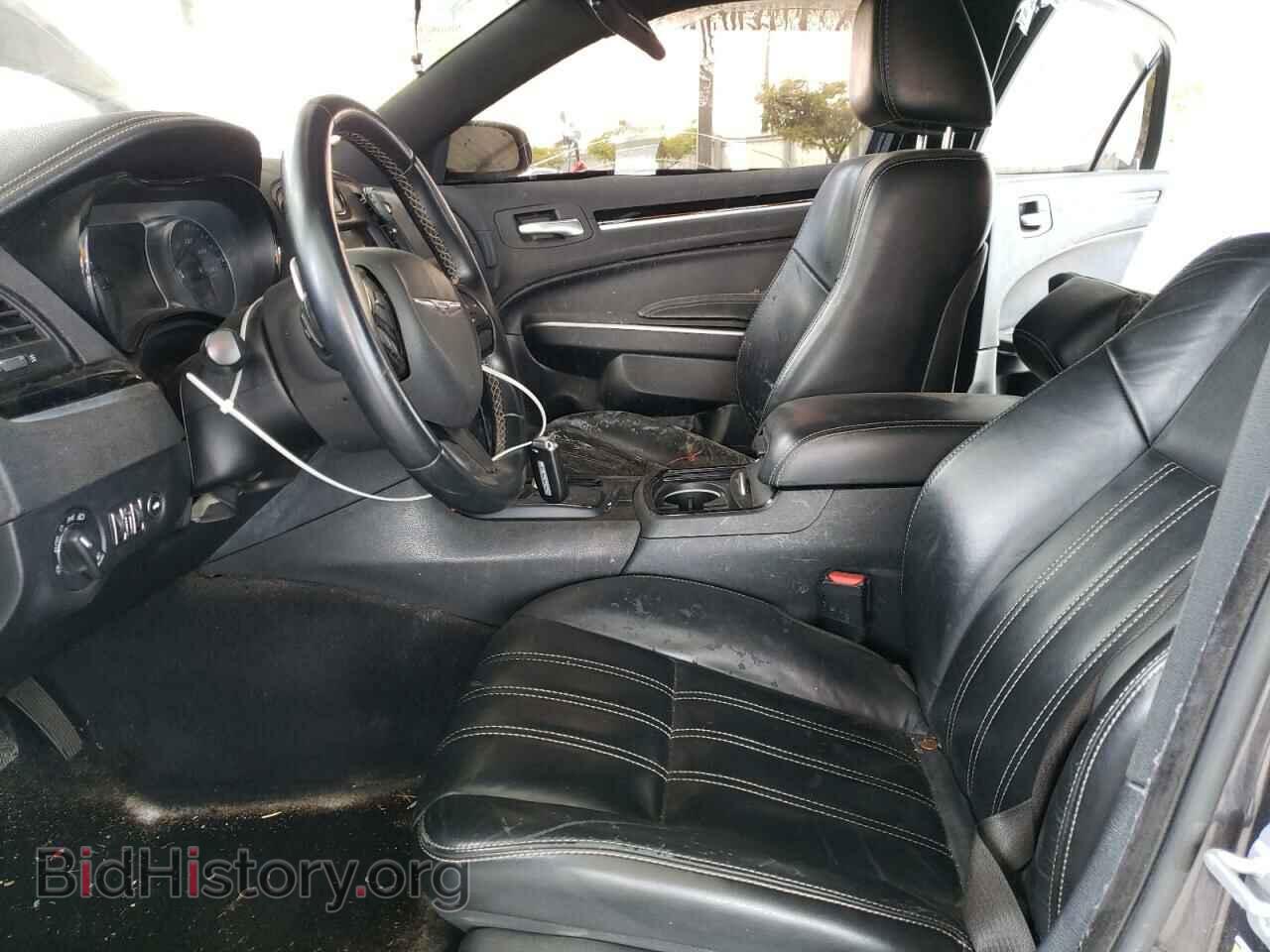 2019 CHRYSLER 300 - VIN: 2C3CCABG8KH515710 - Фото 7