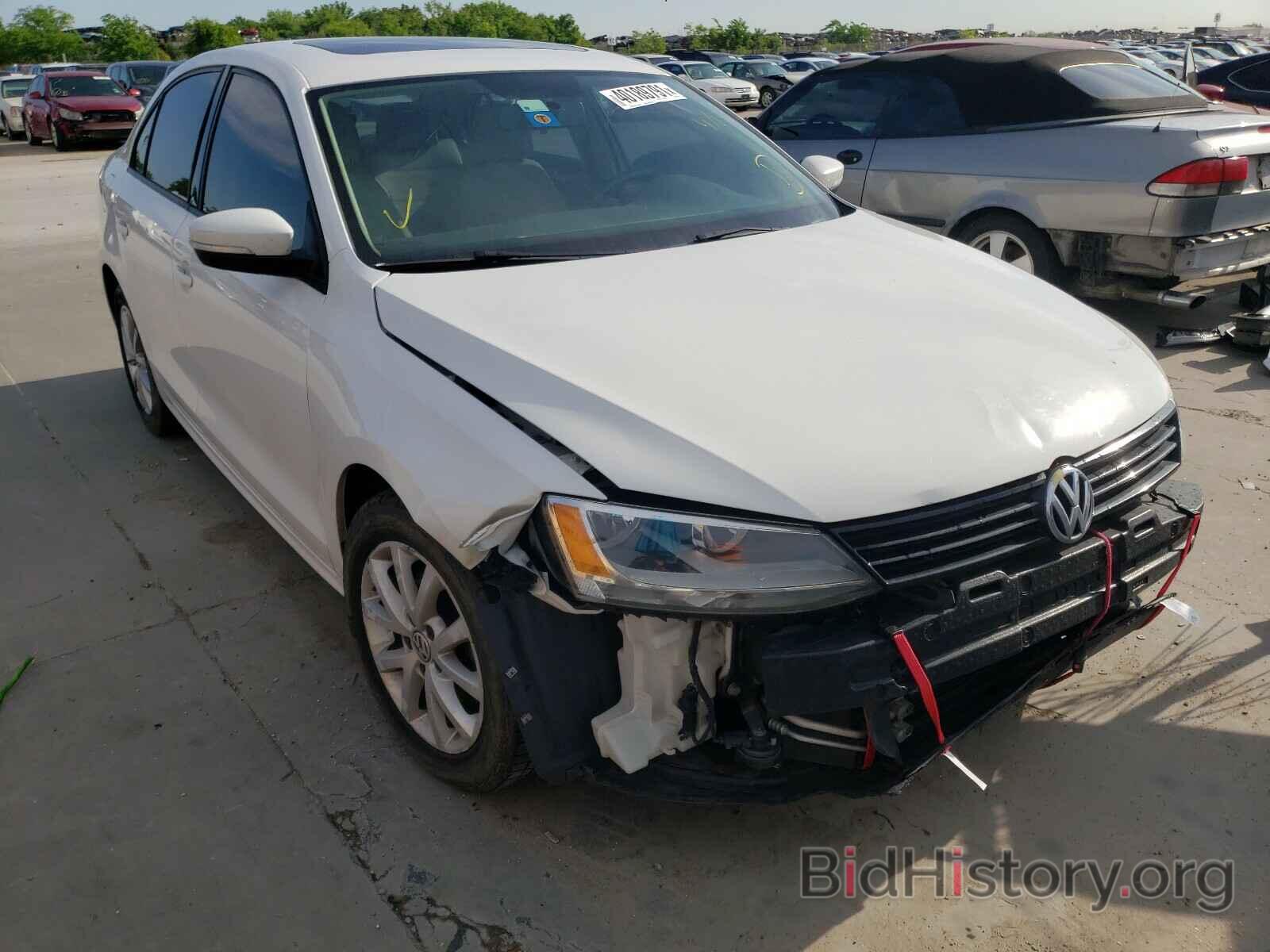 Фотография 3VWDX7AJ2CM463141 - VOLKSWAGEN JETTA 2012