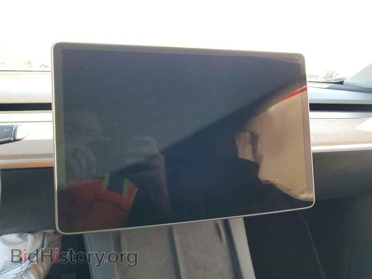 2022 TESLA MODEL Y - VIN: 7SAYGAEE2NF568965 - Photo 9