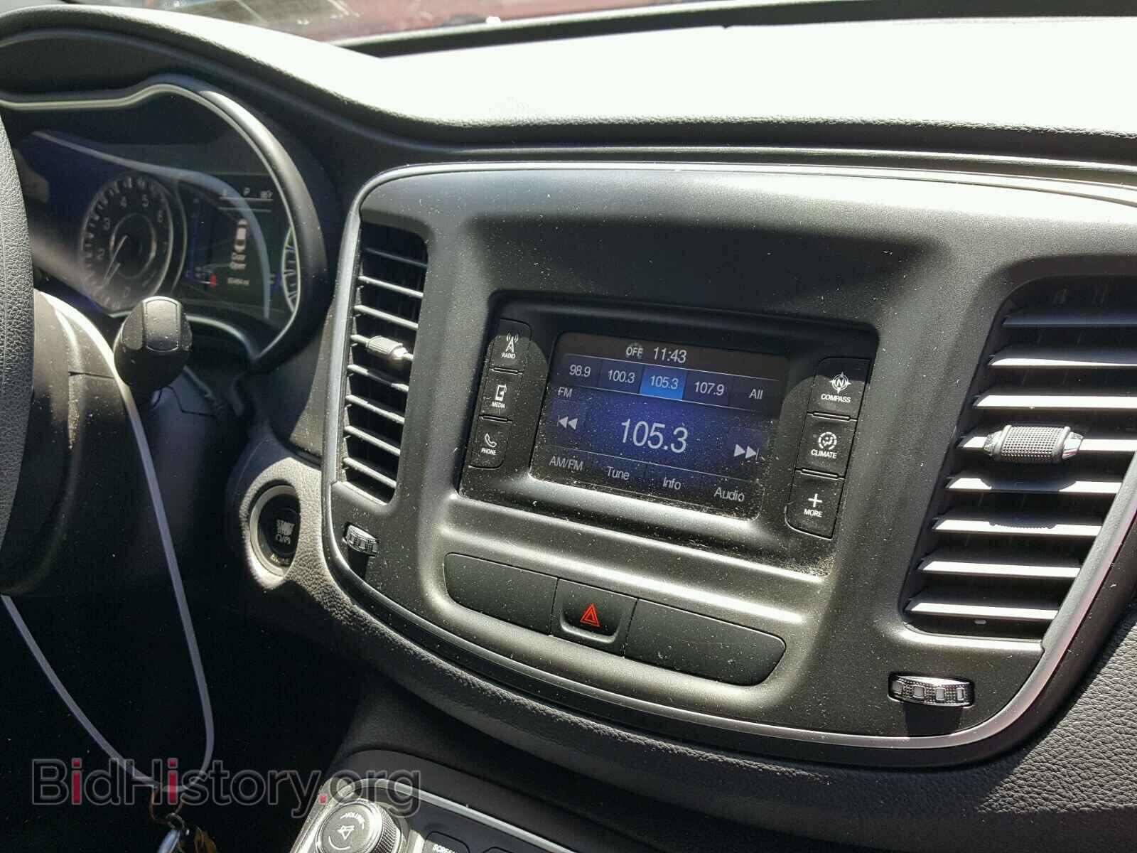 2015 CHRYSLER 200 - VIN: 1C3CCCABXFN575535 - Фото 9