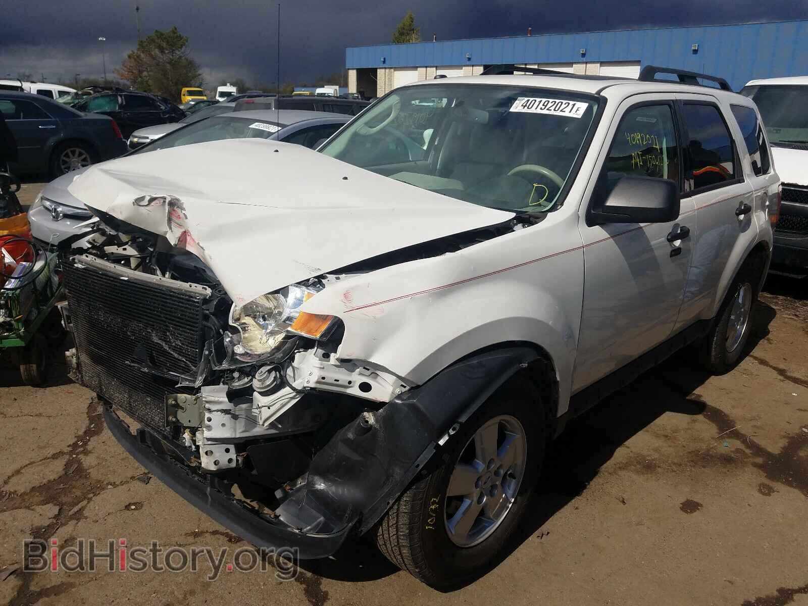 2012 FORD ESCAPE - VIN: 1FMCU0D74CKA74549 - Фото 2