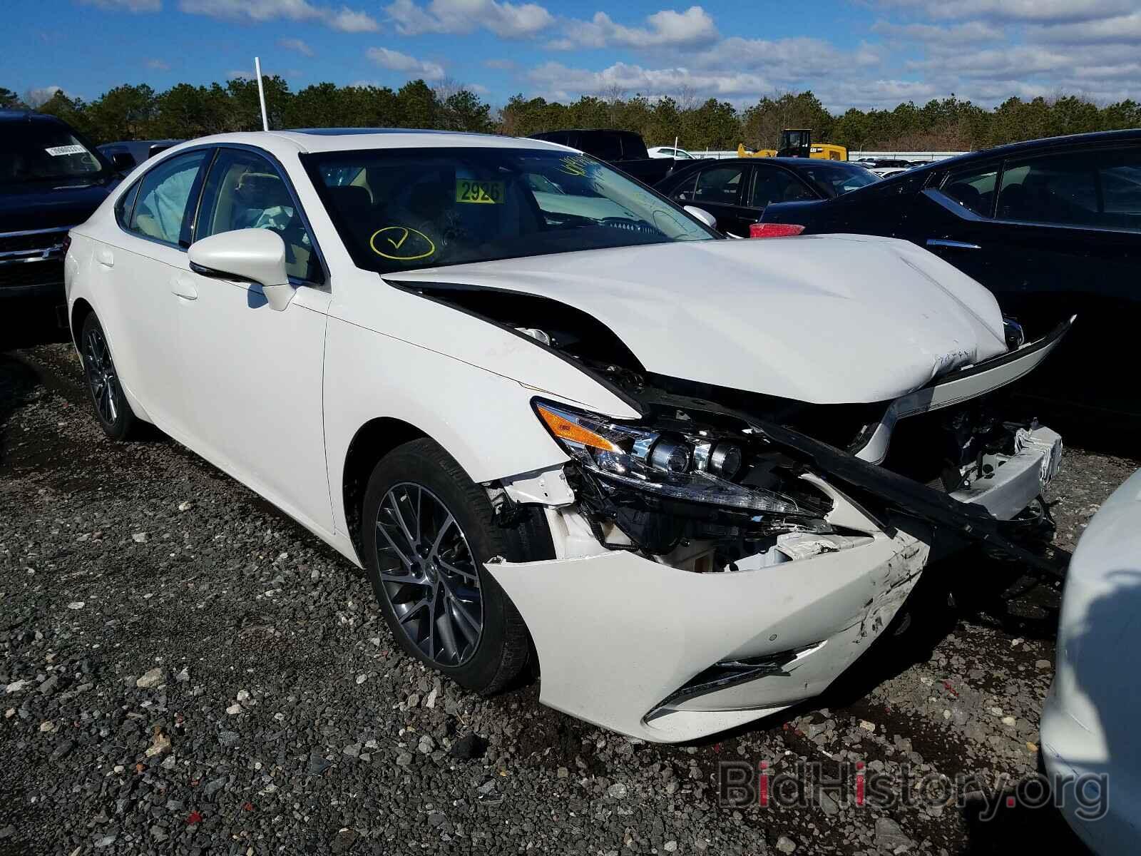 Photo JTHBK1GG6G2211678 - LEXUS ES350 2016