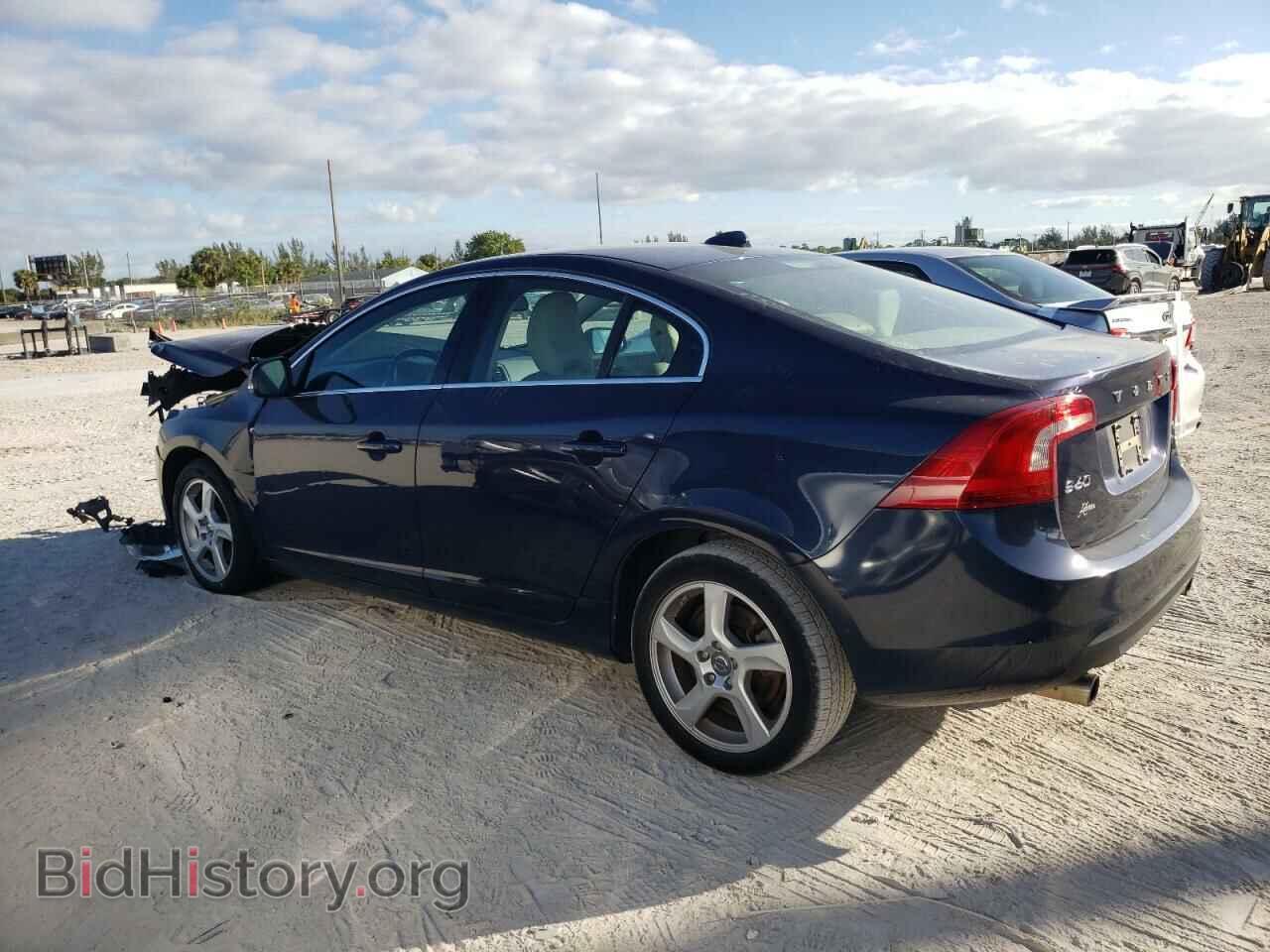 2013 VOLVO S60 - VIN: YV1612FH2D2173040 - Фото 2