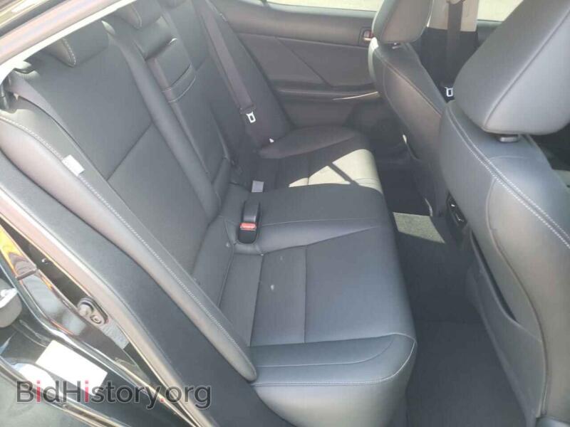 2017 Lexus IS (VIN JTHCM1D23H5018153) — photo 6 of 10
