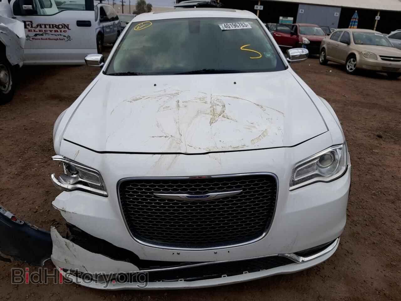 2019 CHRYSLER 300 - VIN: 2C3CCAEG1KH586002 - Фото 5