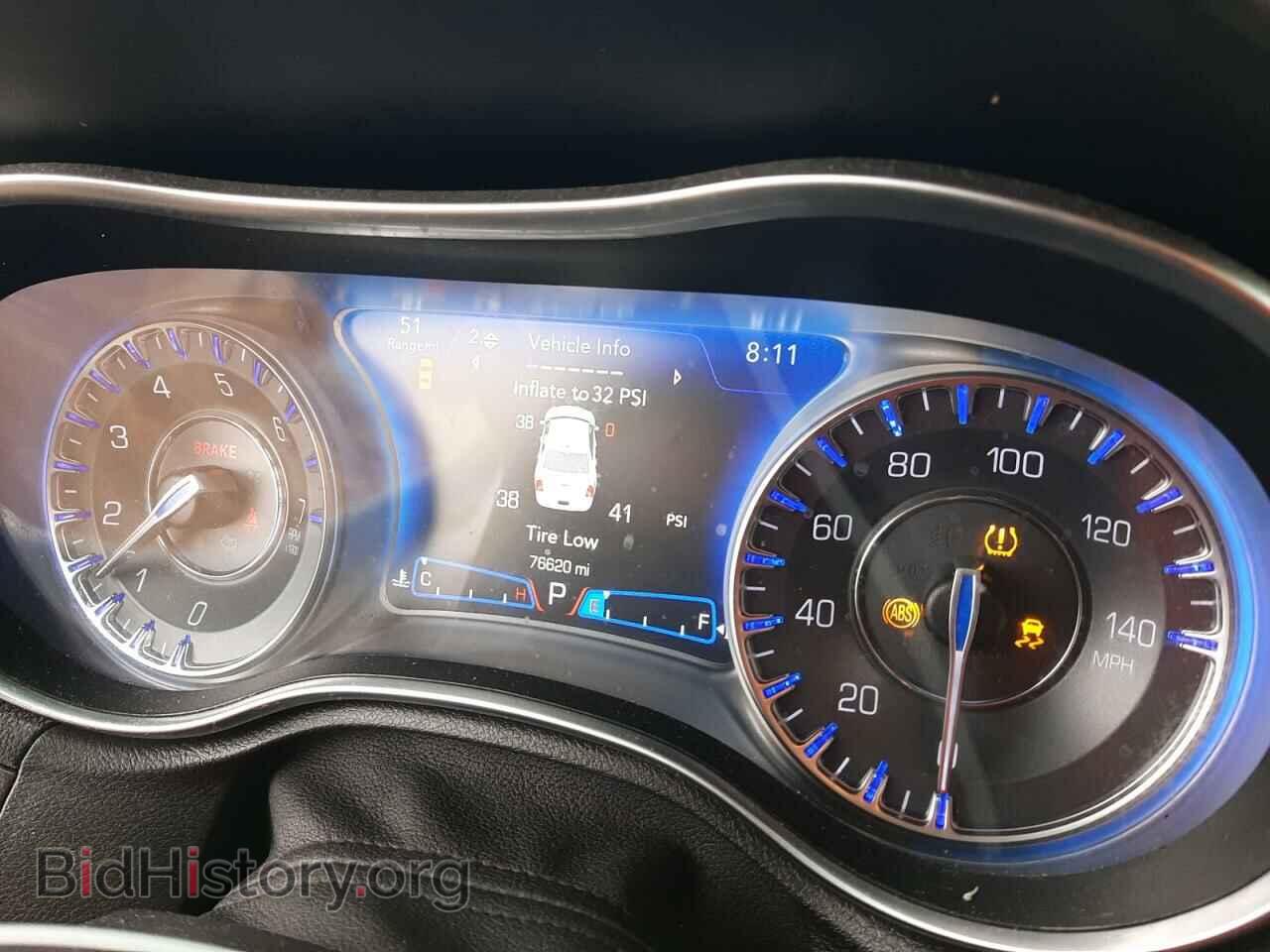 2019 CHRYSLER 300 - VIN: 2C3CCAEG1KH586002 - Фото 9