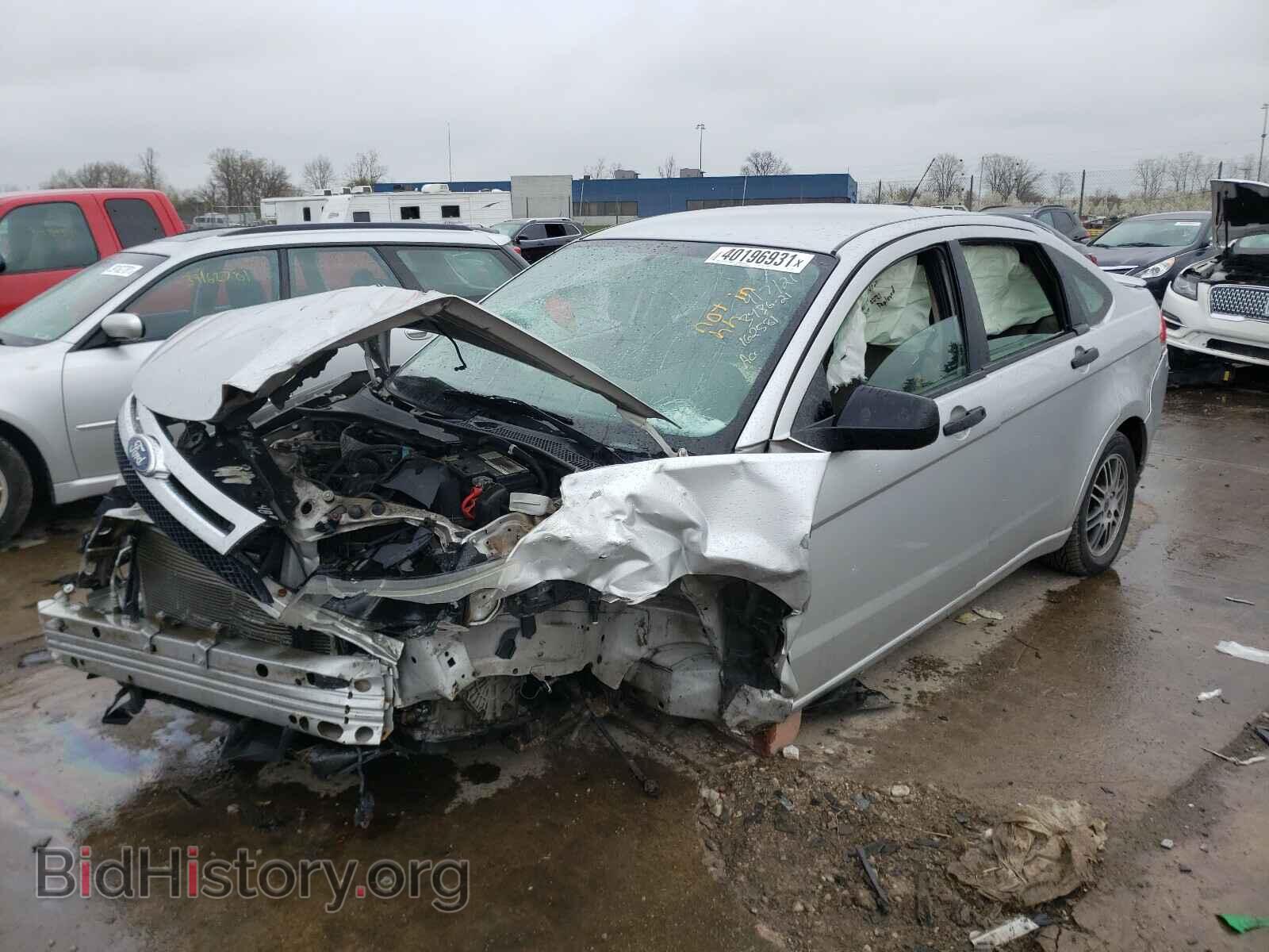 2011 FORD FOCUS - VIN: 1FAHP3FN8BW162581 - Фото 2