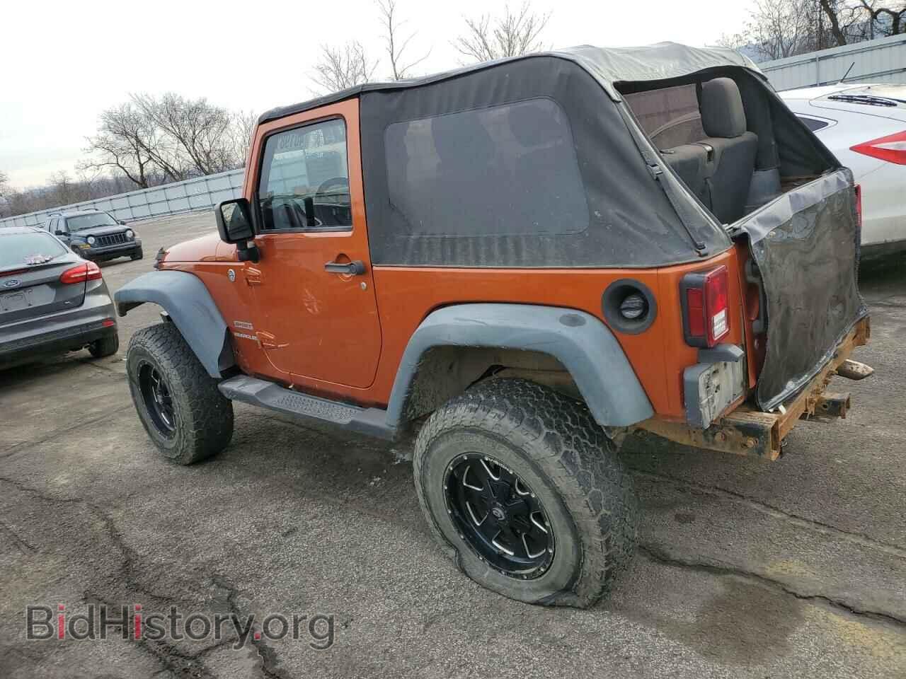 2011 JEEP WRANGLER - VIN: 1J4AA2D17BL573814 - Фото 2