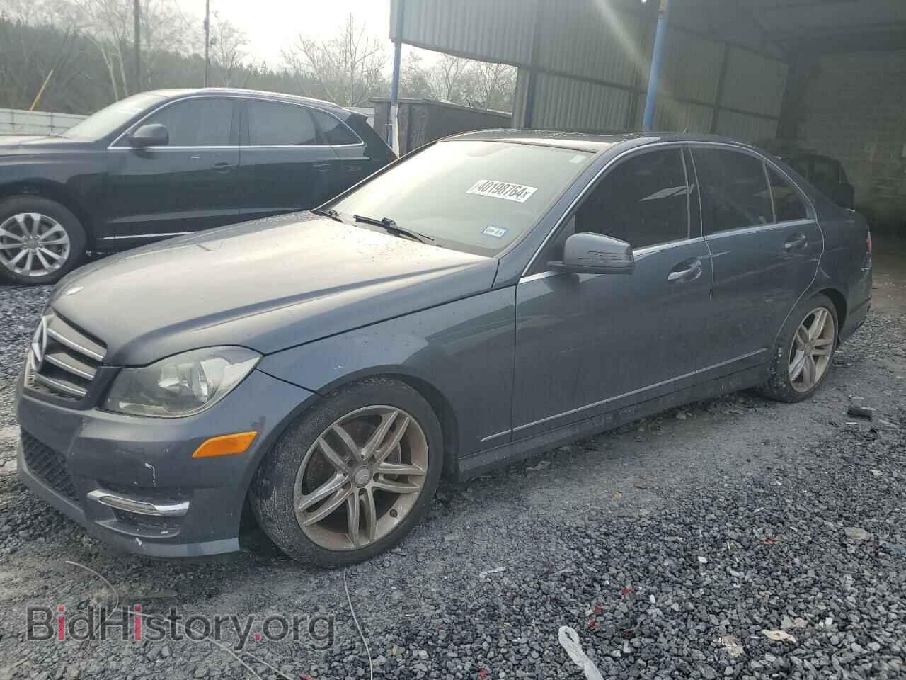 Photo WDDGF4HB6EA958982 - MERCEDES-BENZ C-CLASS 2014
