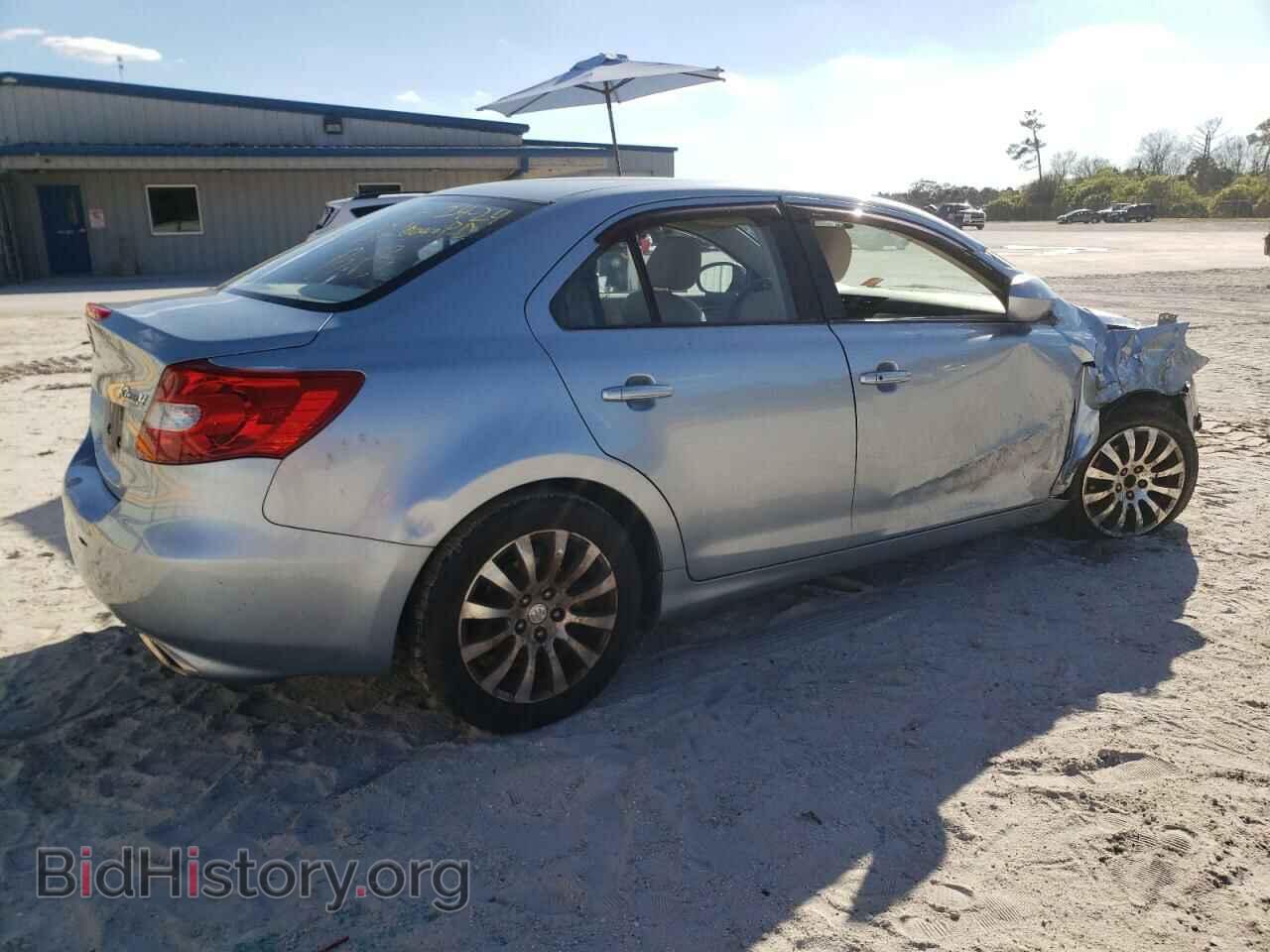 2010 SUZUKI KIZASHI - VIN: JS2RE9A32A6101647 - Photo 3